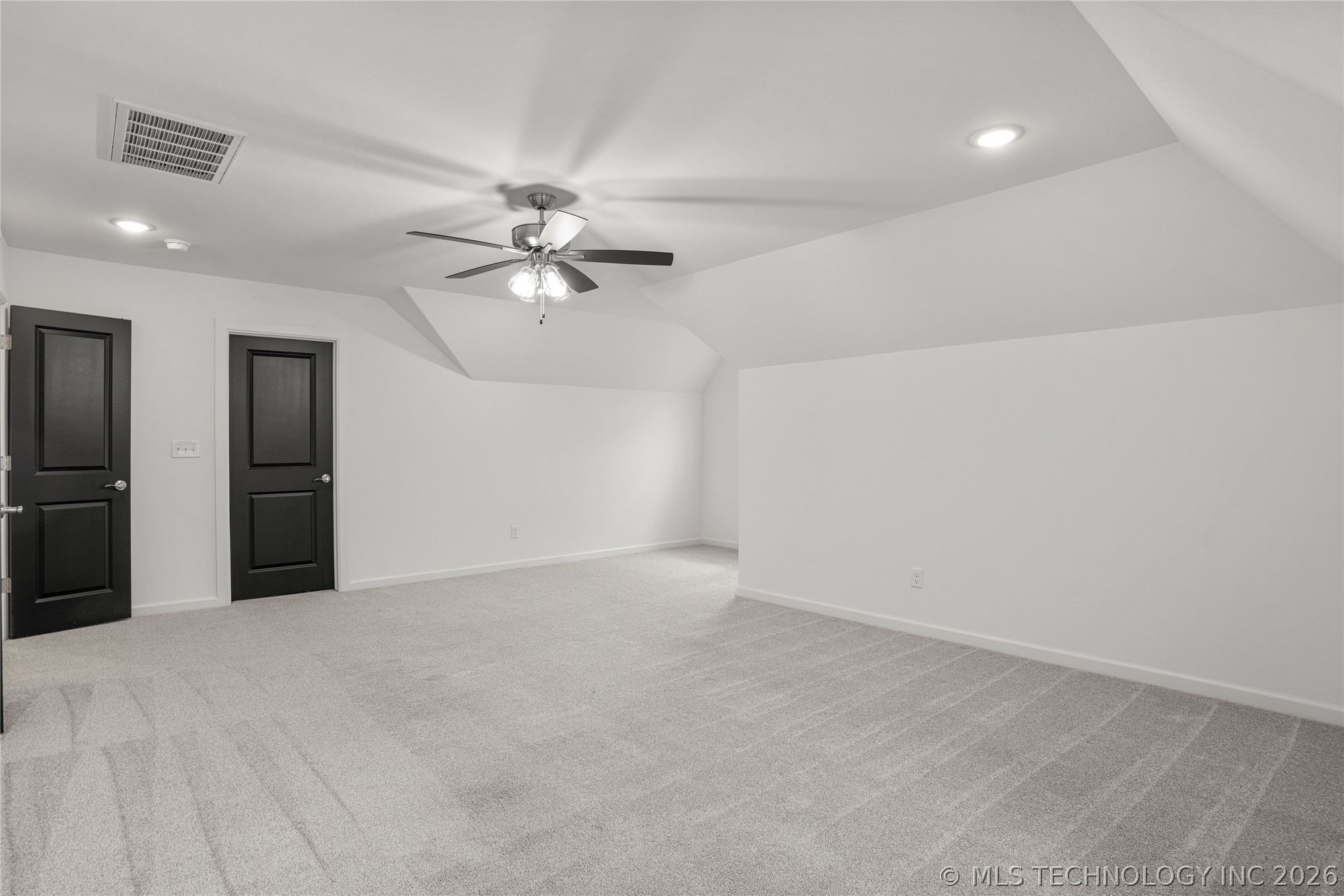 13624 S 21st Place Property Photo 51