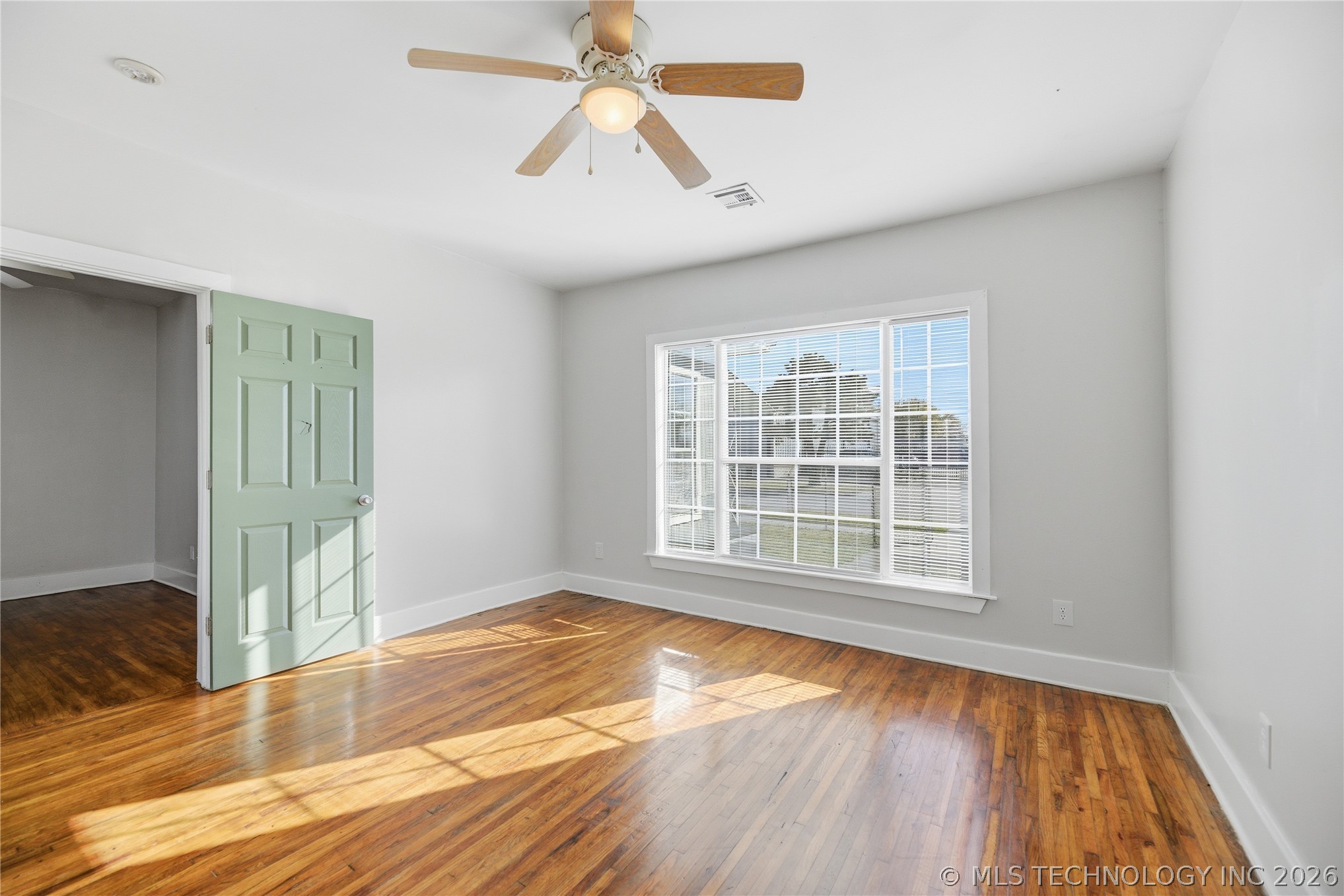 1633 E 4th Street Property Photo 21