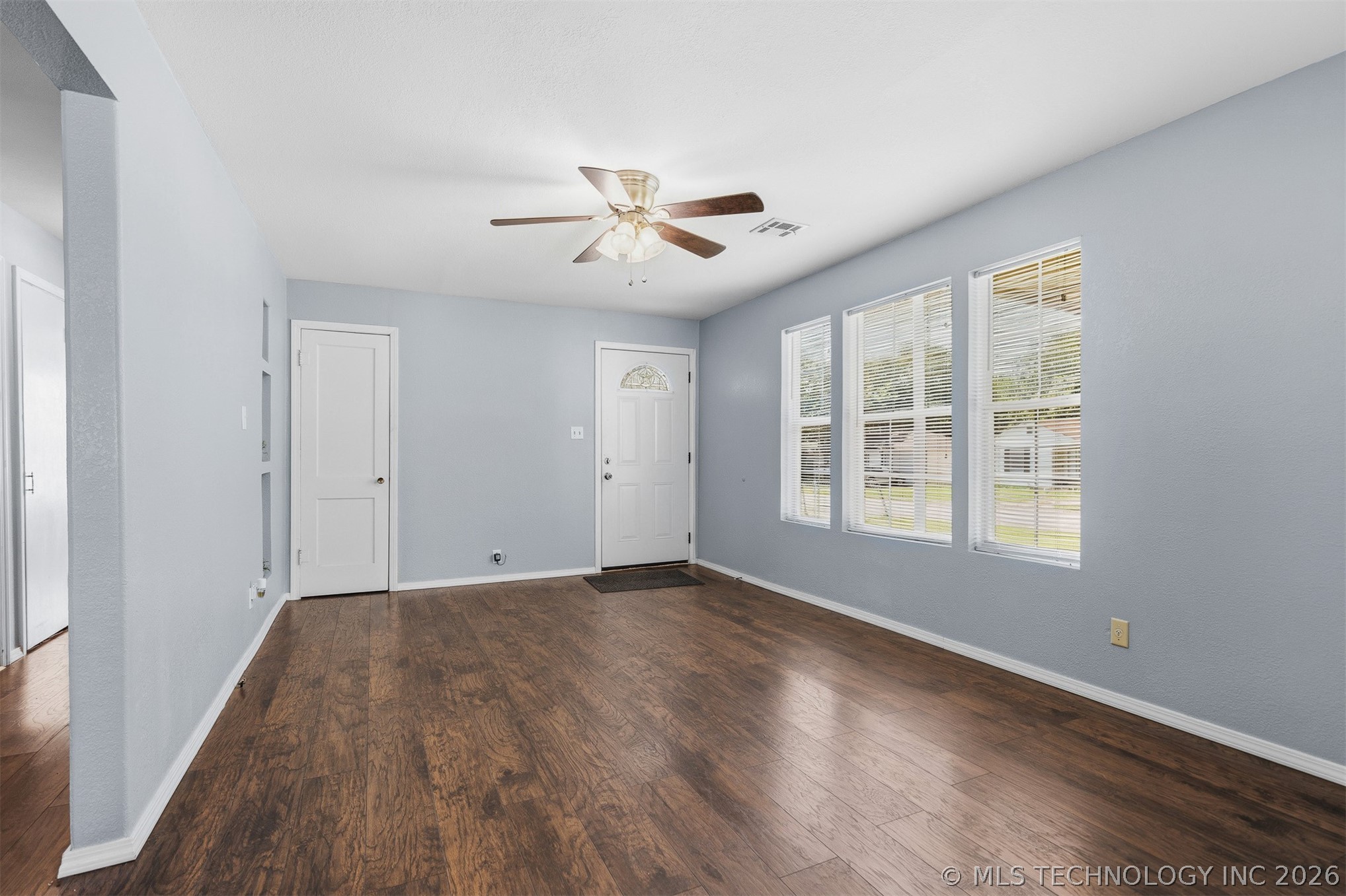 709 Elm Street Nw Property Photo 6