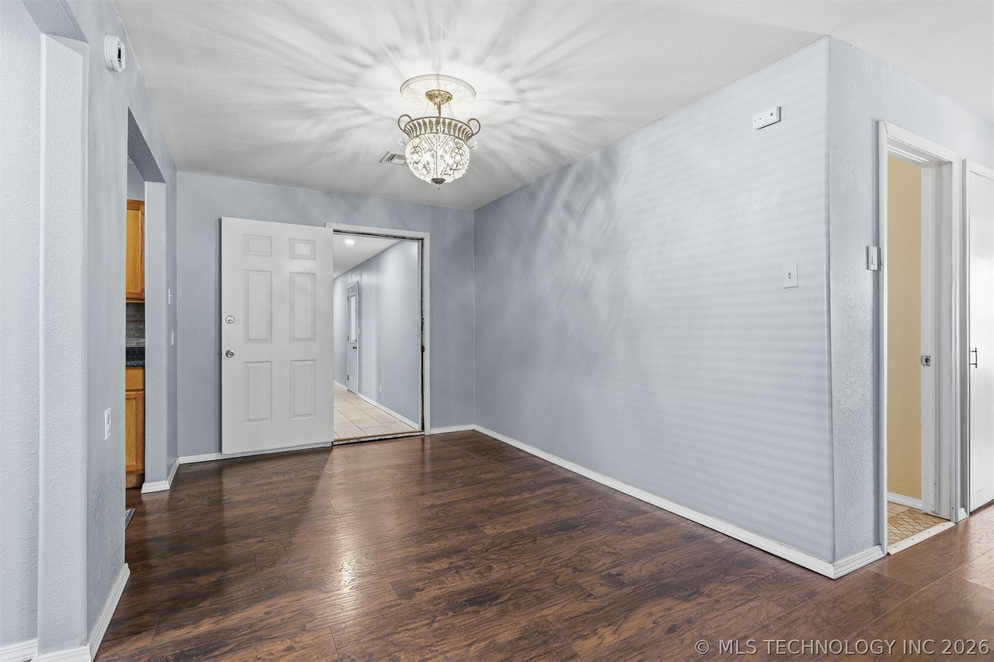 709 Elm Street Nw Property Photo 8