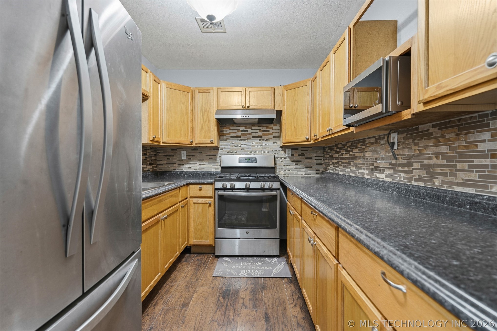 709 Elm Street Nw Property Photo 9
