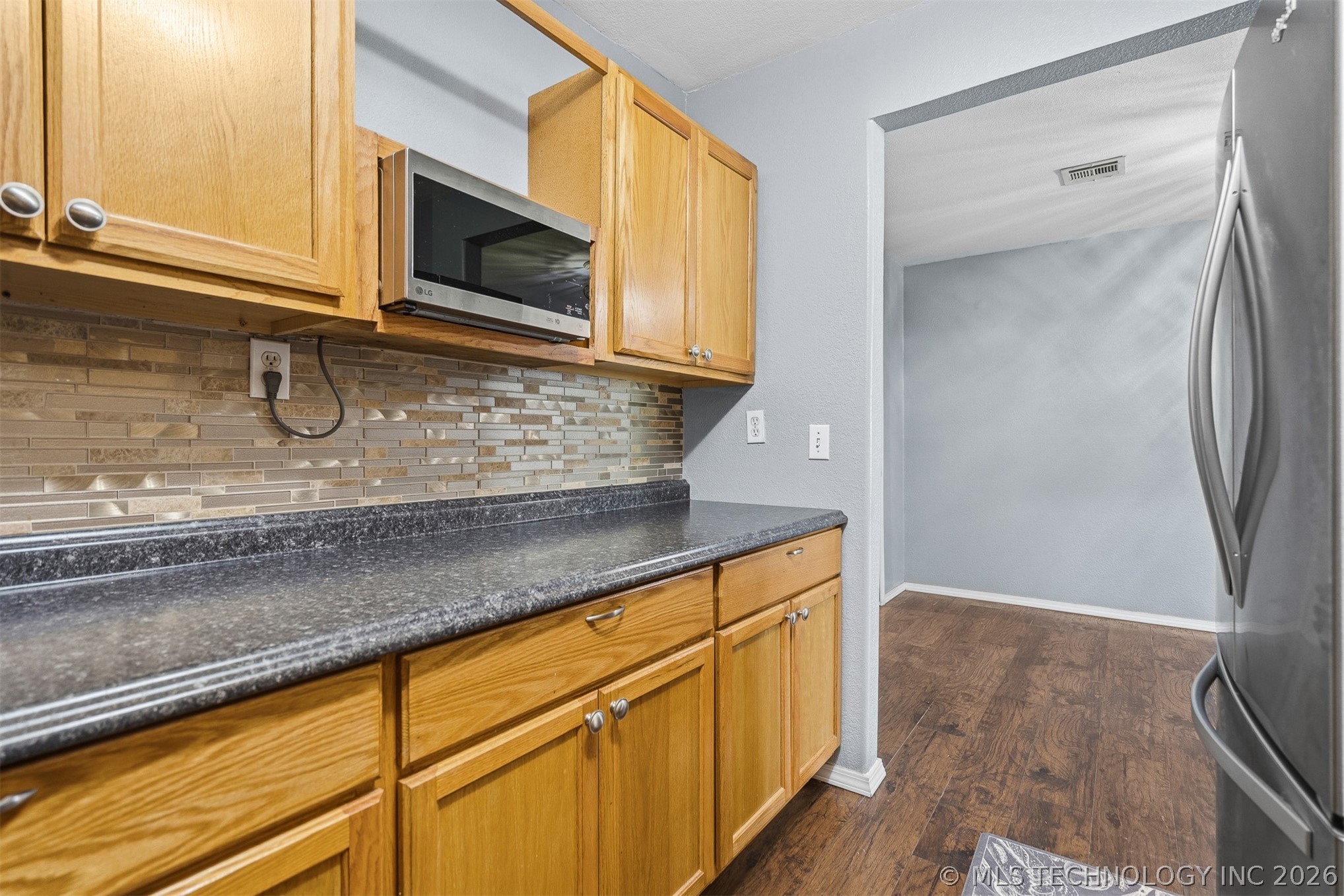 709 Elm Street Nw Property Photo 11