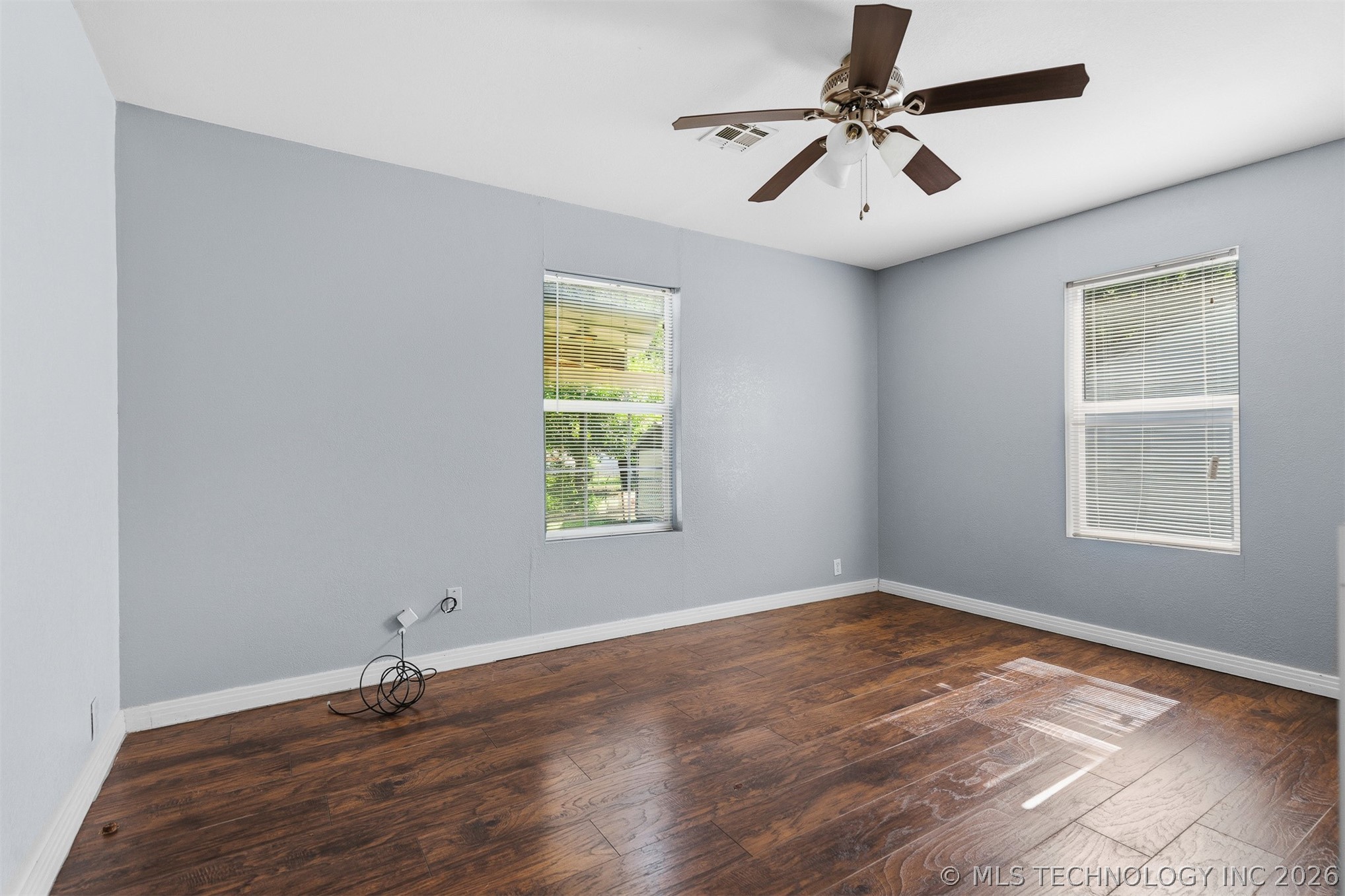 709 Elm Street Nw Property Photo 18