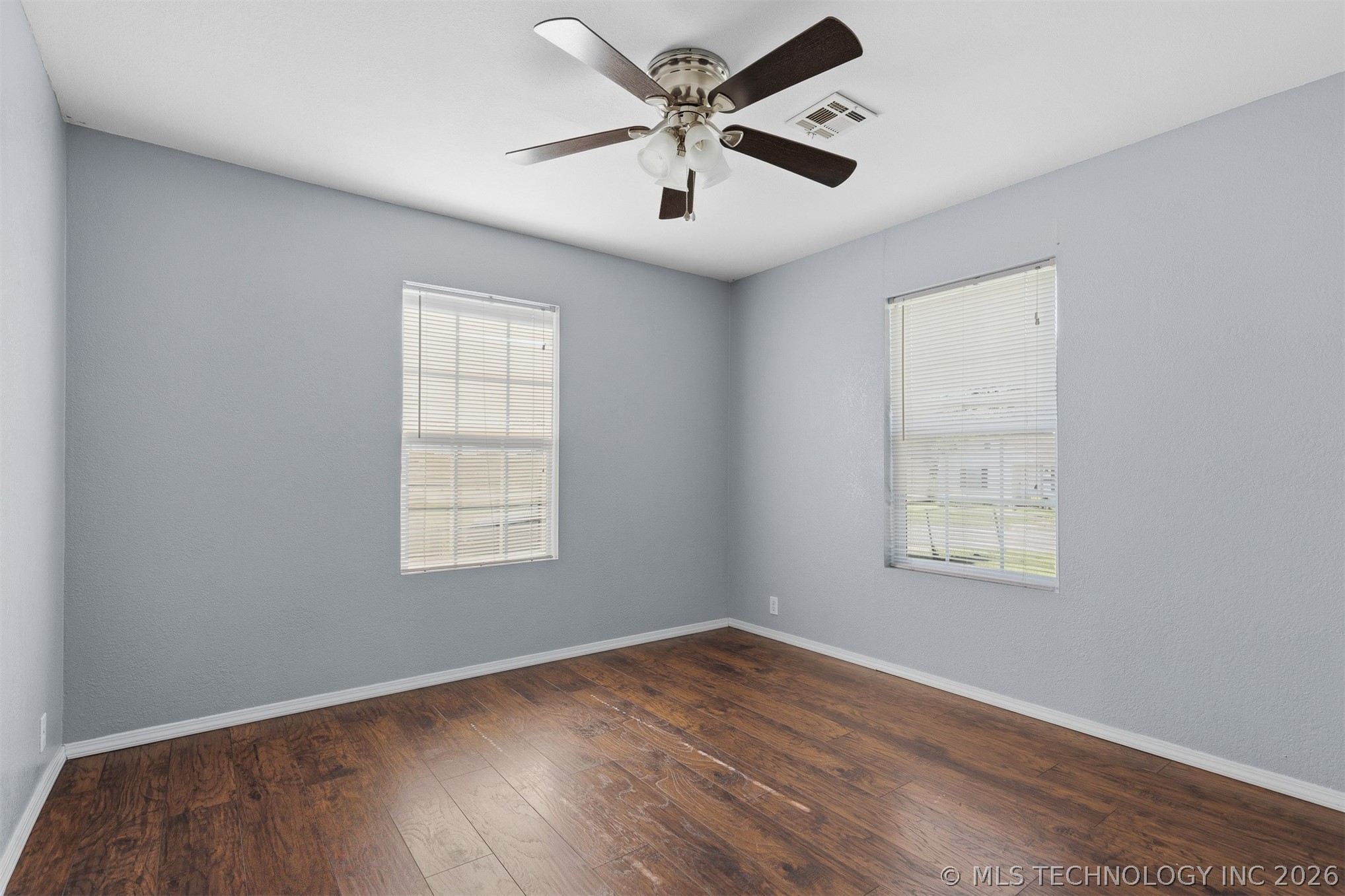 709 Elm Street Nw Property Photo 20