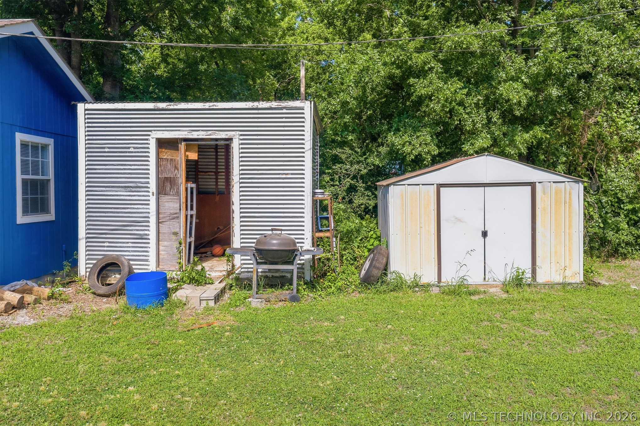 709 Elm Street Nw Property Photo 27