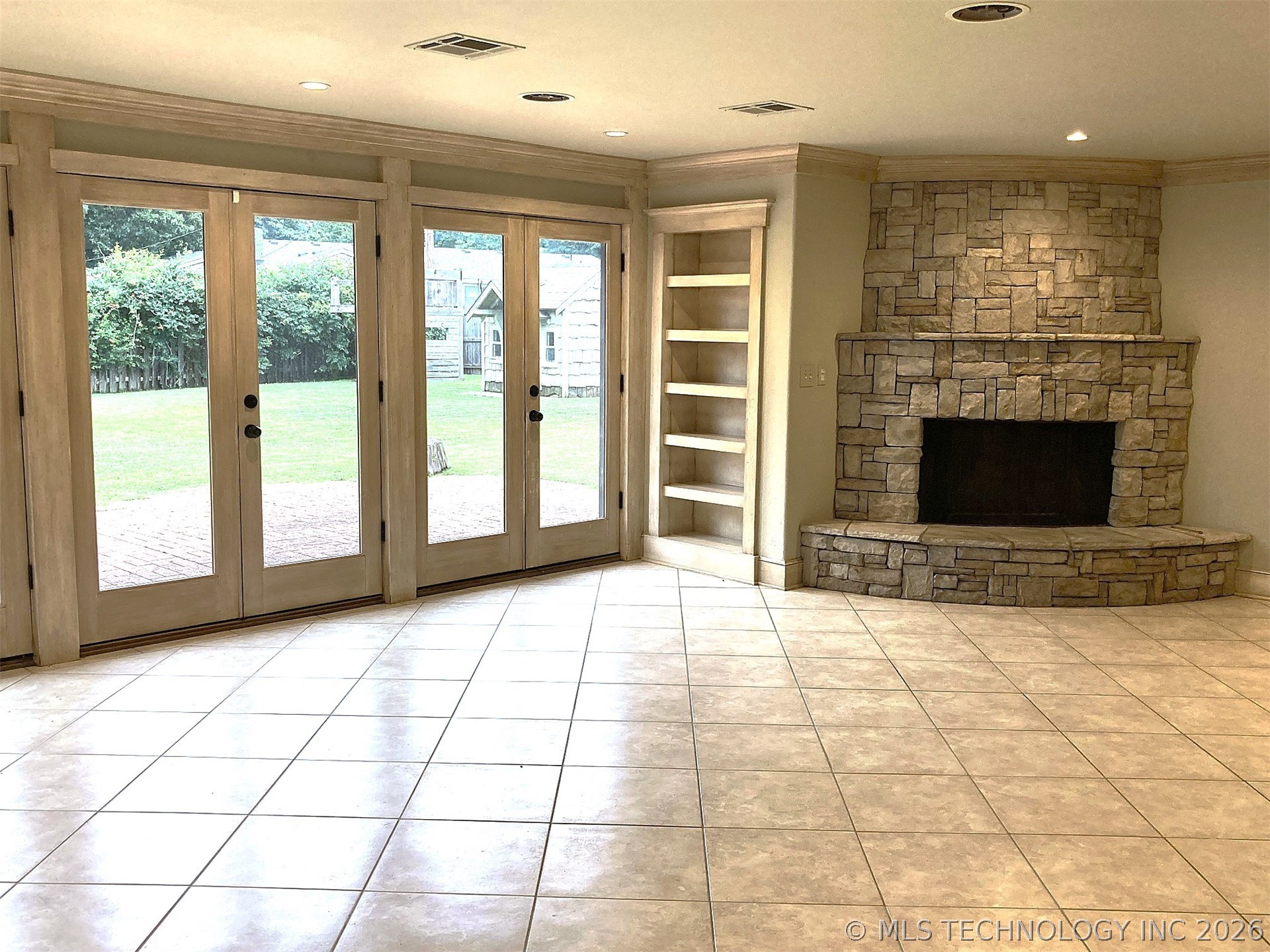 4107 E 47th Place Property Photo 12