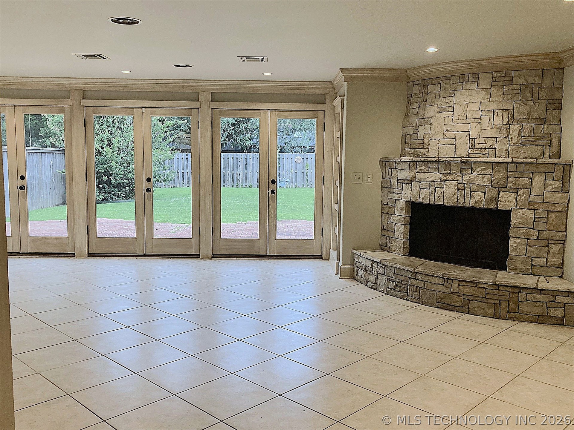 4107 E 47th Place Property Photo 14