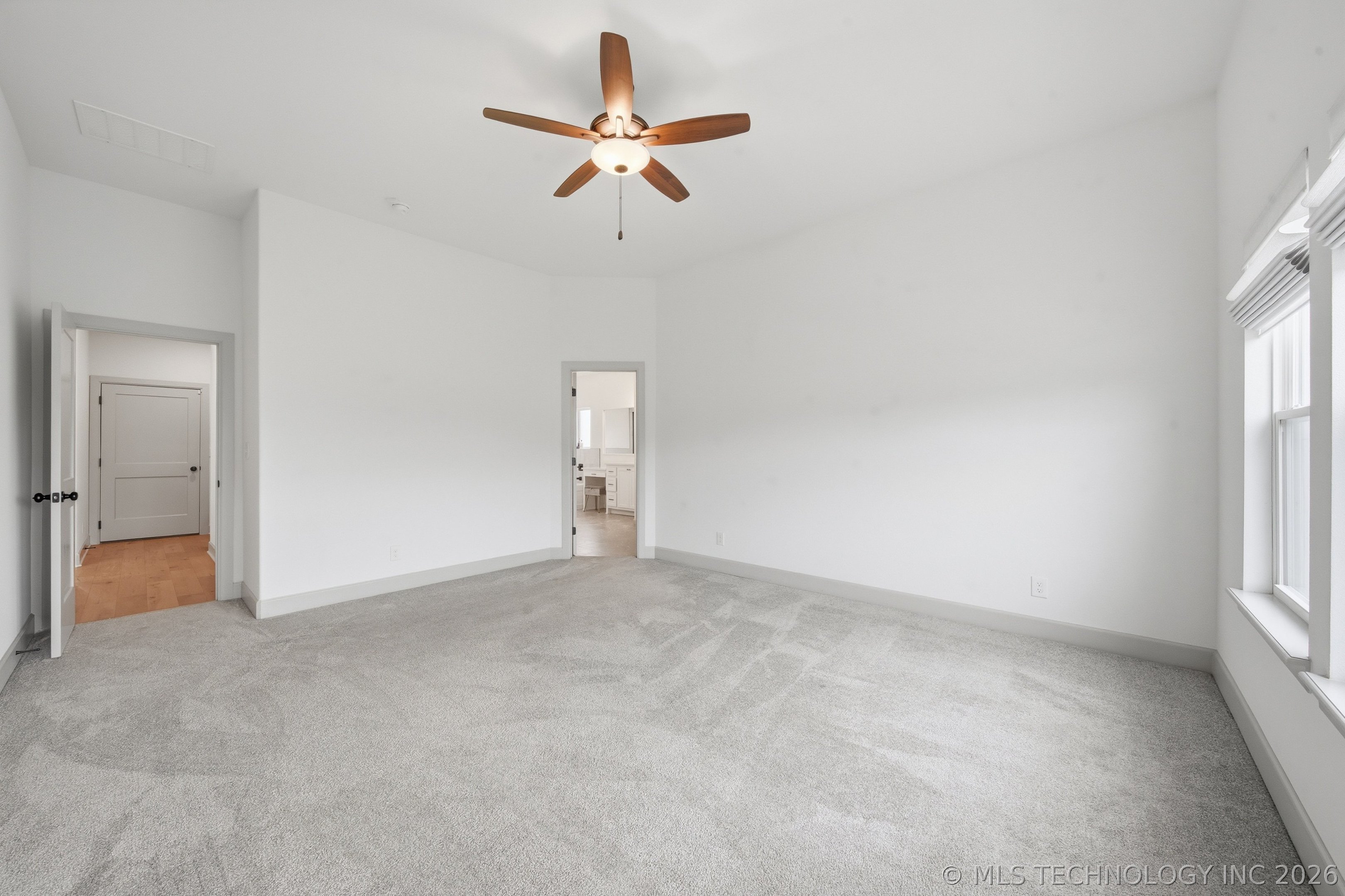 117 W 168th Street S Property Photo 23