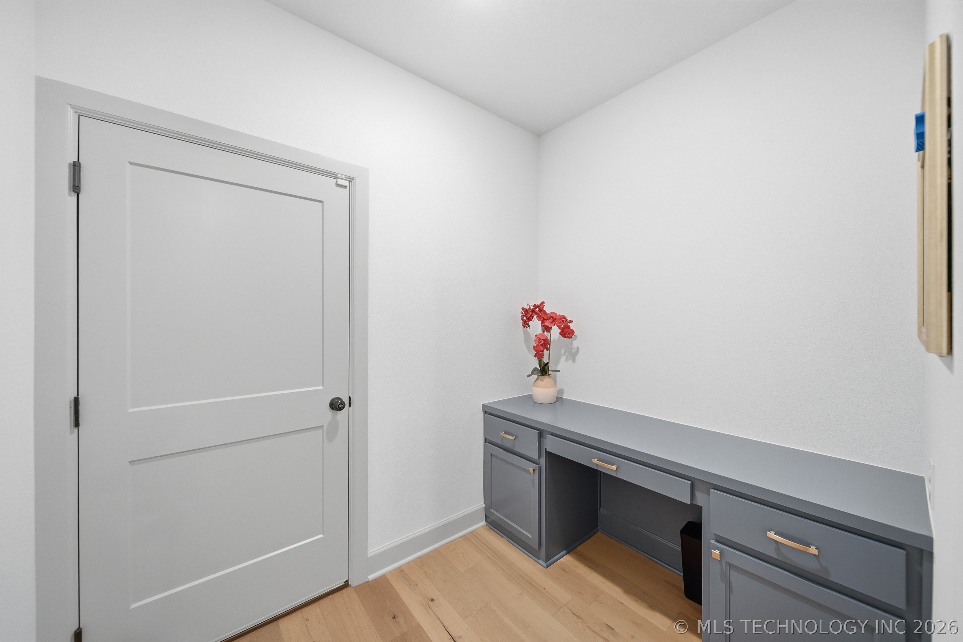 117 W 168th Street S Property Photo 32