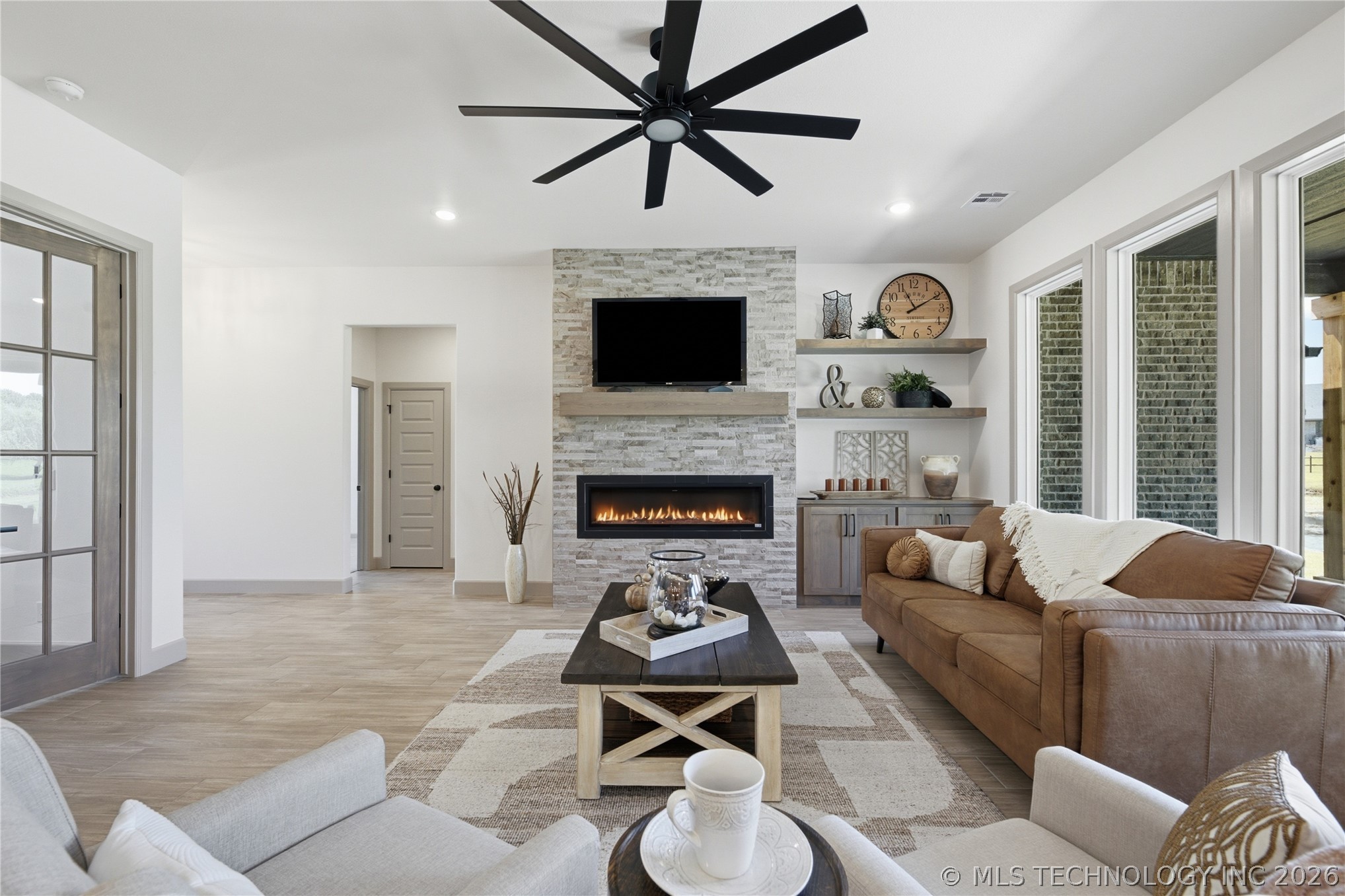 18236 S Clear Creek Court Property Photo 11