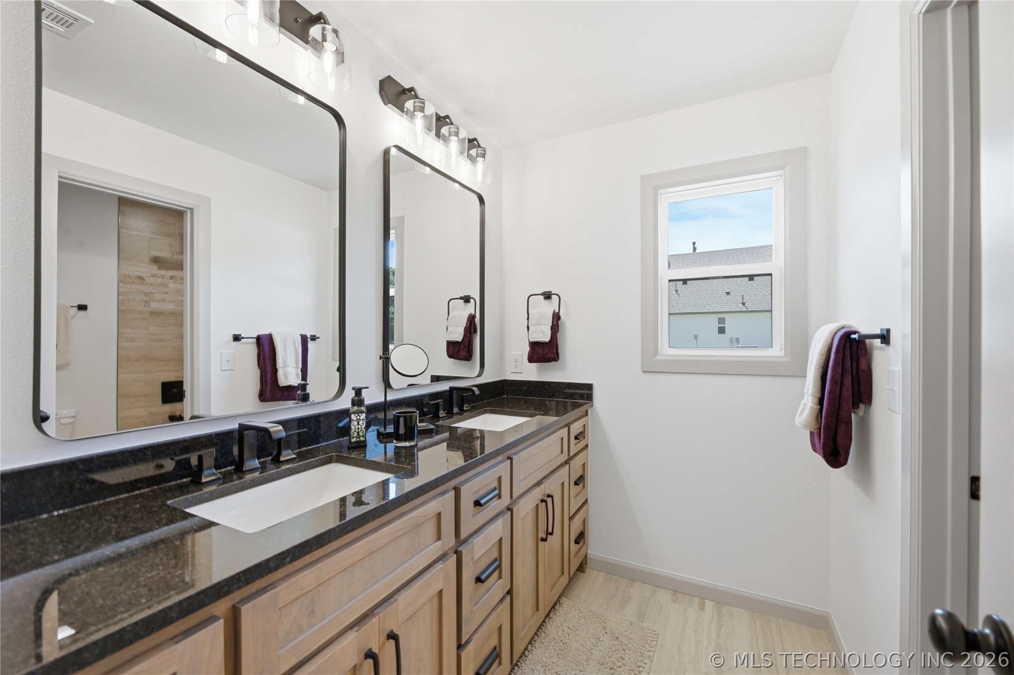 18236 S Clear Creek Court Property Photo 39