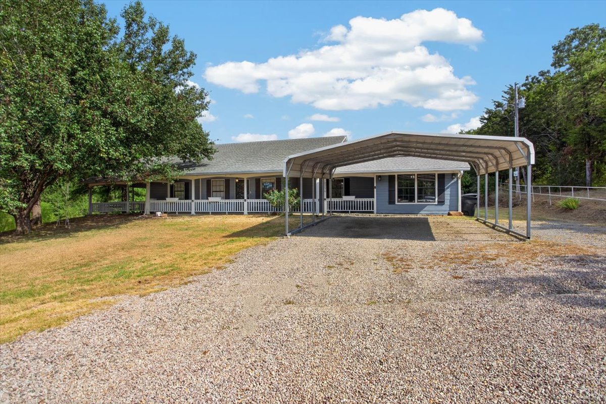 49050 Highway 112 Property Photo 3