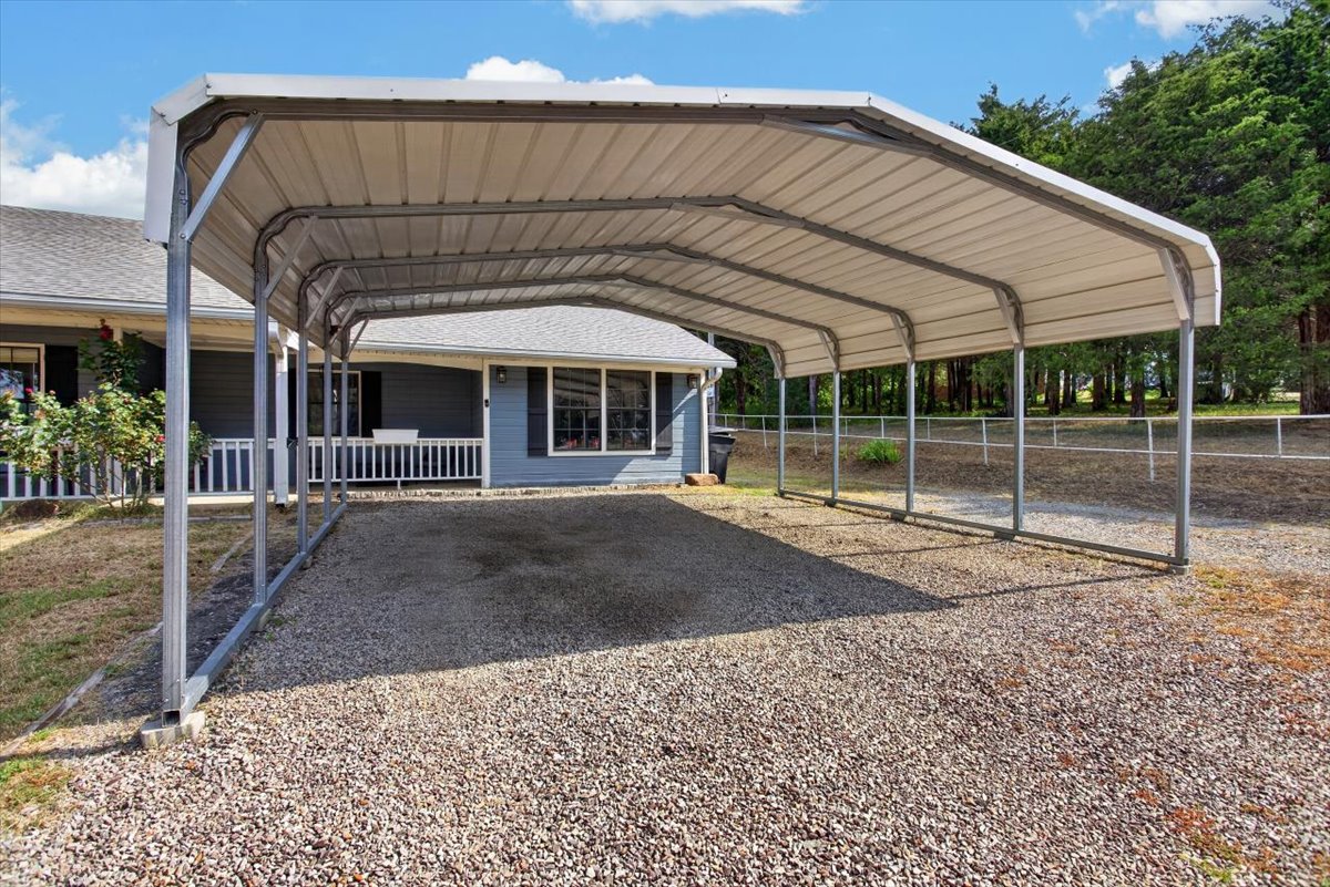49050 Highway 112 Property Photo 4