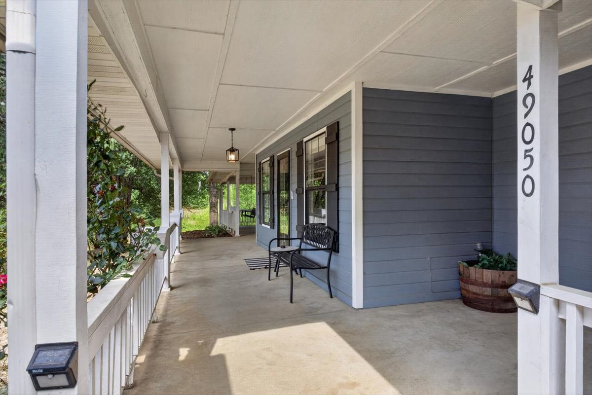 49050 Highway 112 Property Photo 5