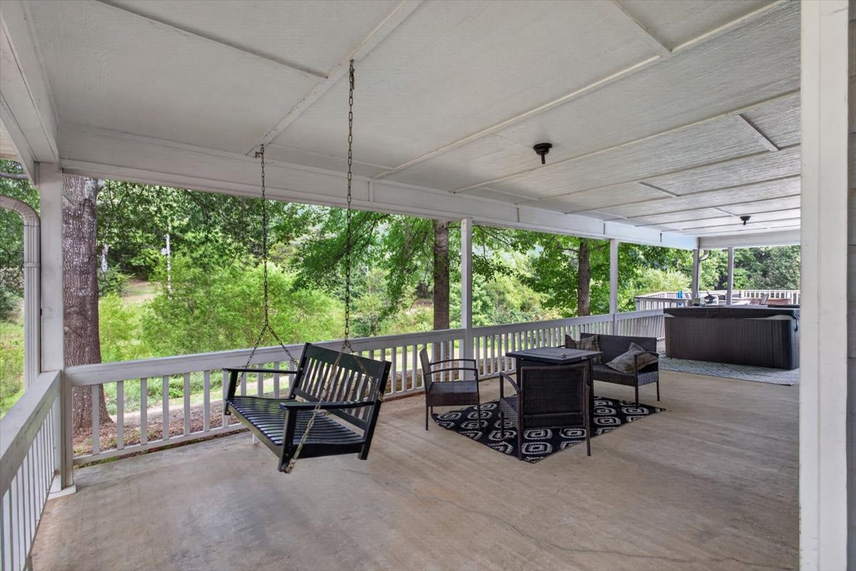 49050 Highway 112 Property Photo 8