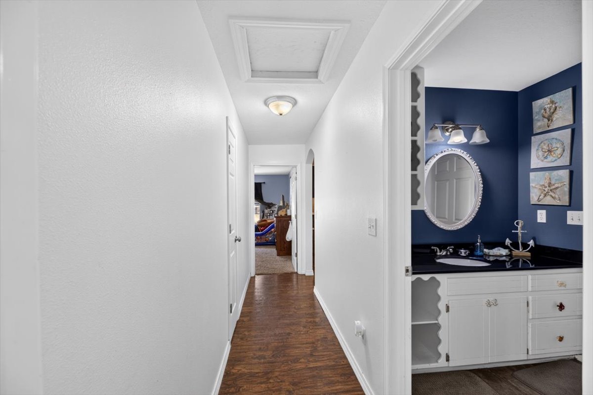 49050 Highway 112 Property Photo 42