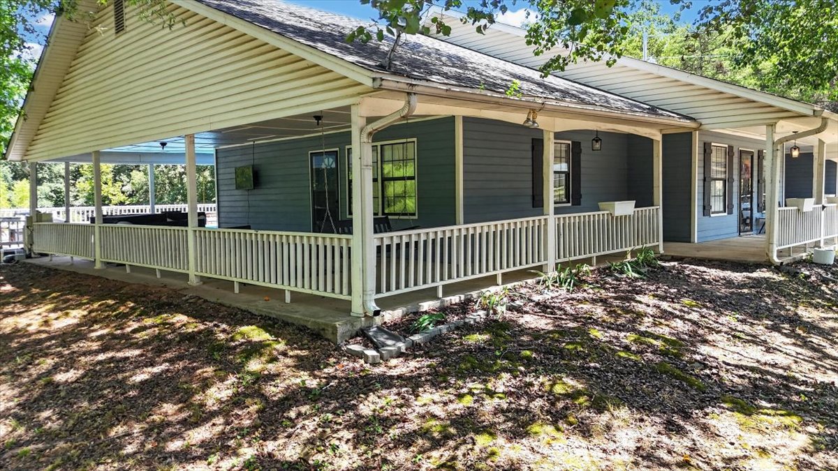 49050 Highway 112 Property Photo 49