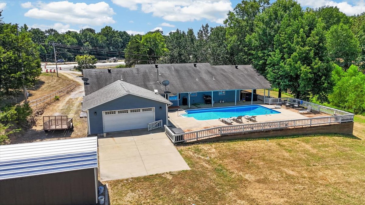 49050 Highway 112 Property Photo 53