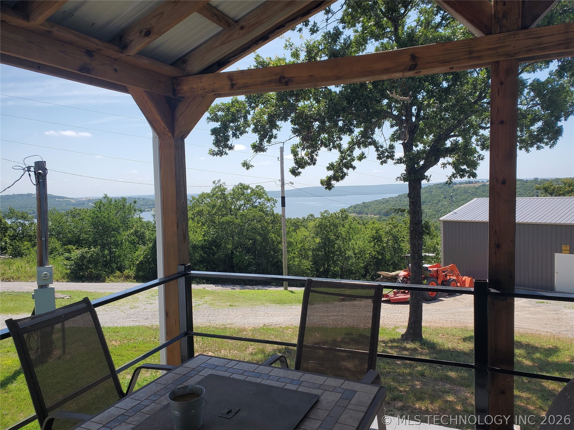 226 S Ridge Road Property Photo 3