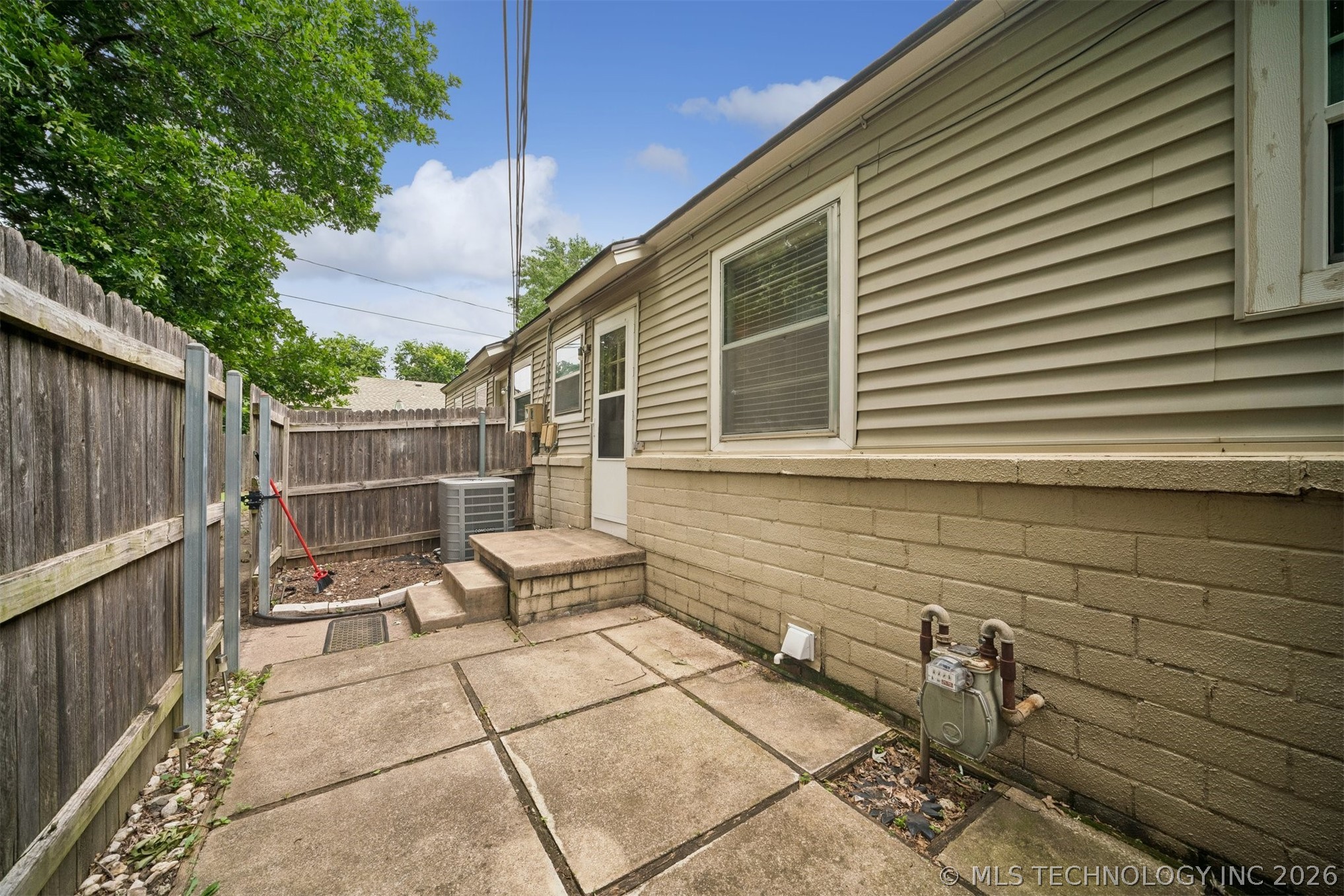 1430 E 38th Street C Property Photo 23