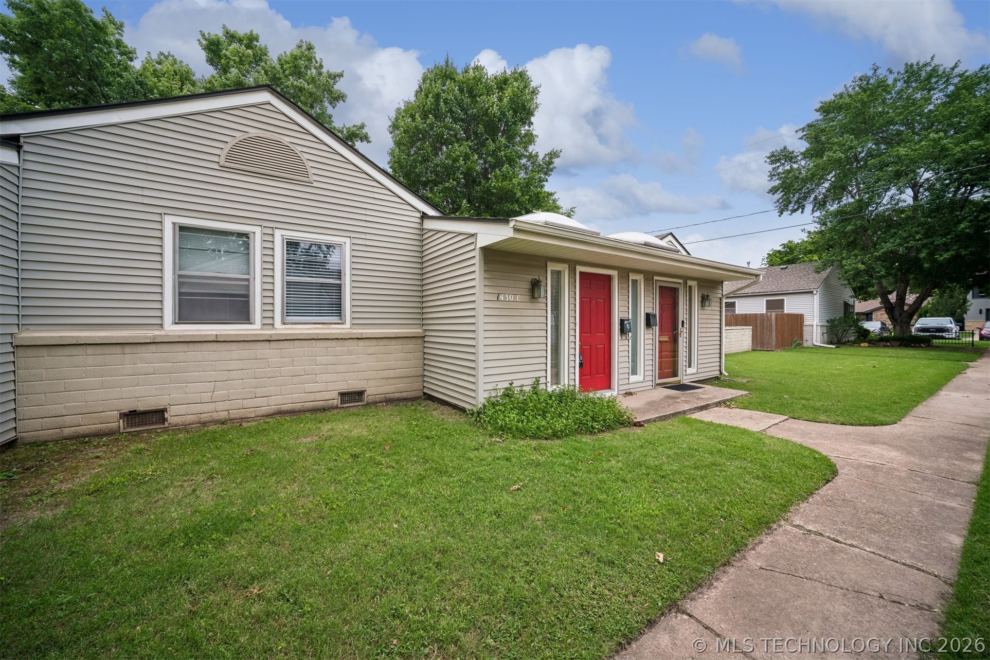 1430 E 38th Street C Property Photo 28