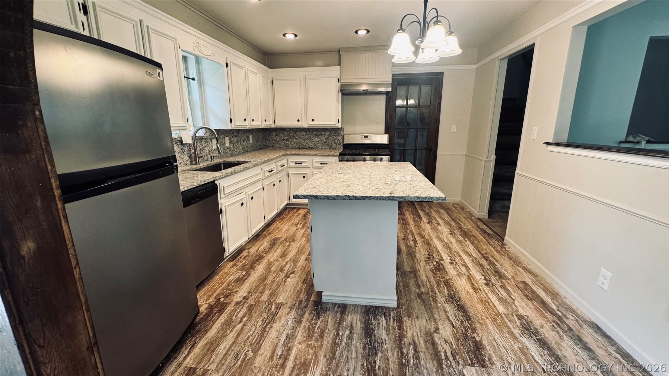 14034 E Clearview Road Property Photo 5