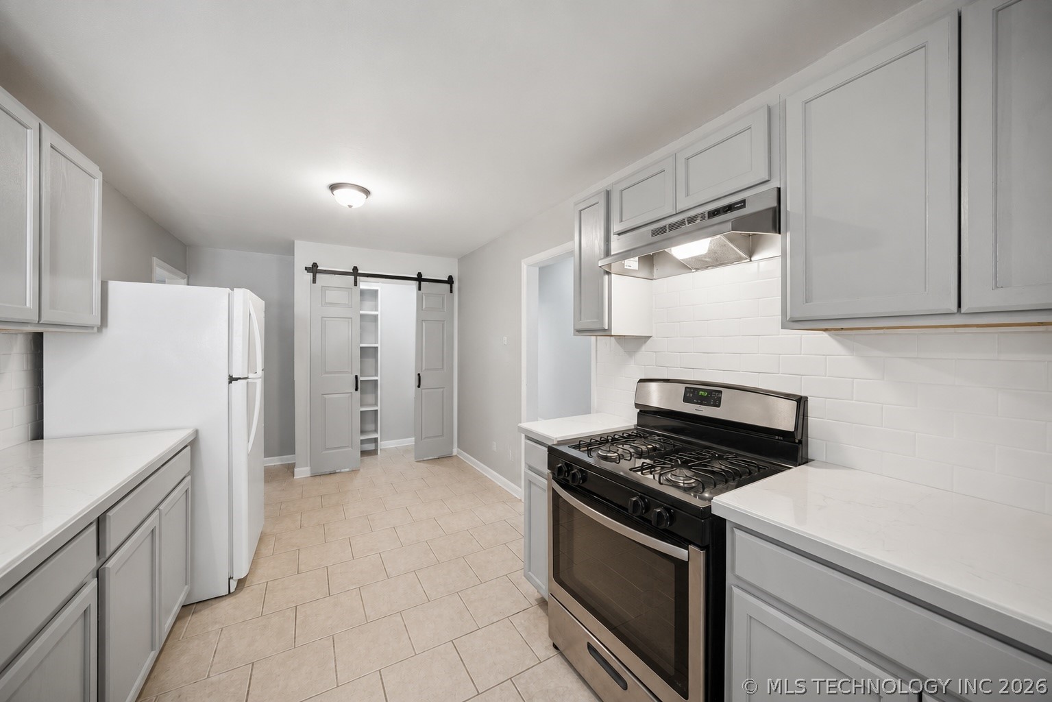 605 N C Avenue Property Photo 11