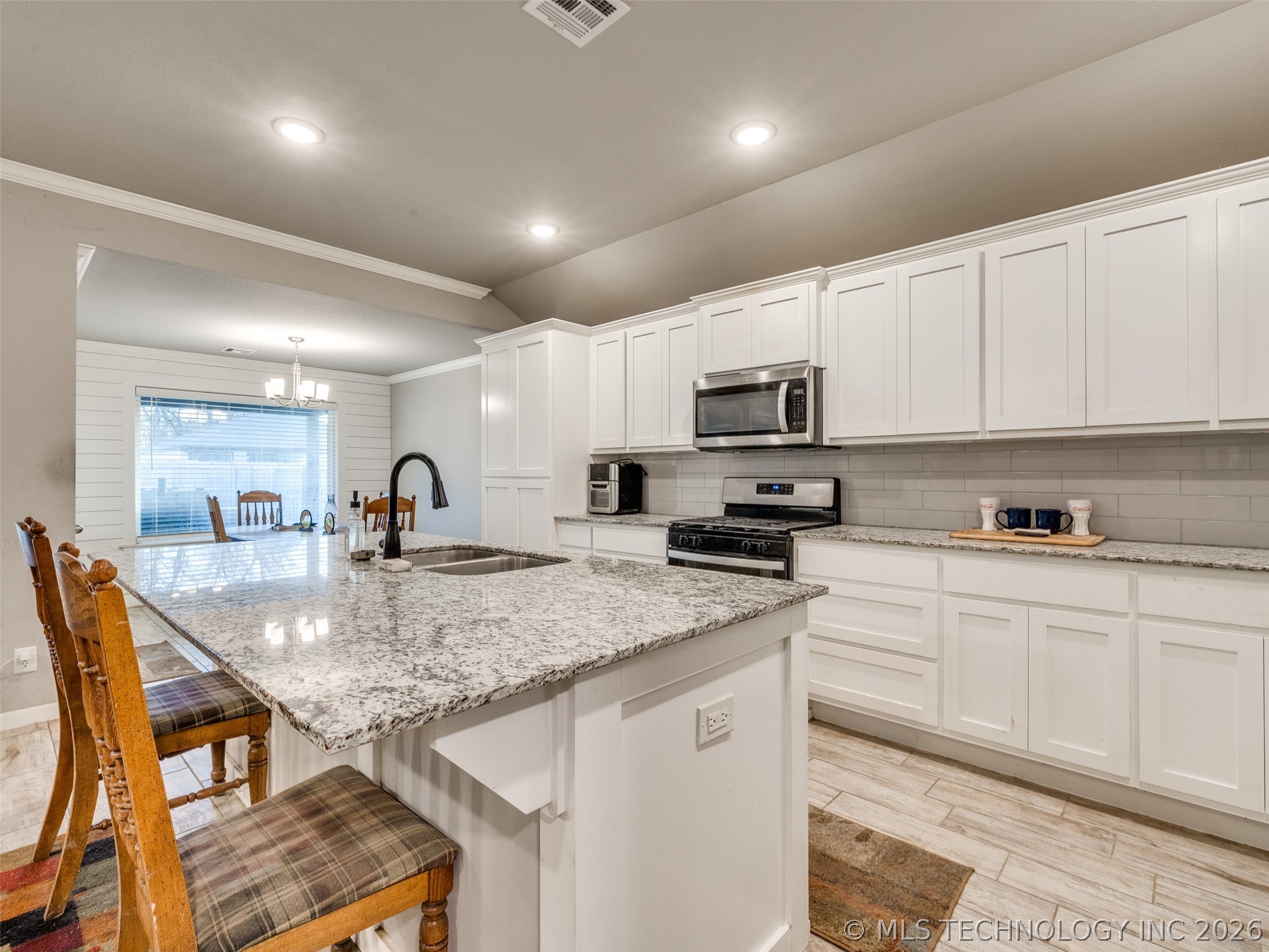 401 W Harrison Street Property Photo 11