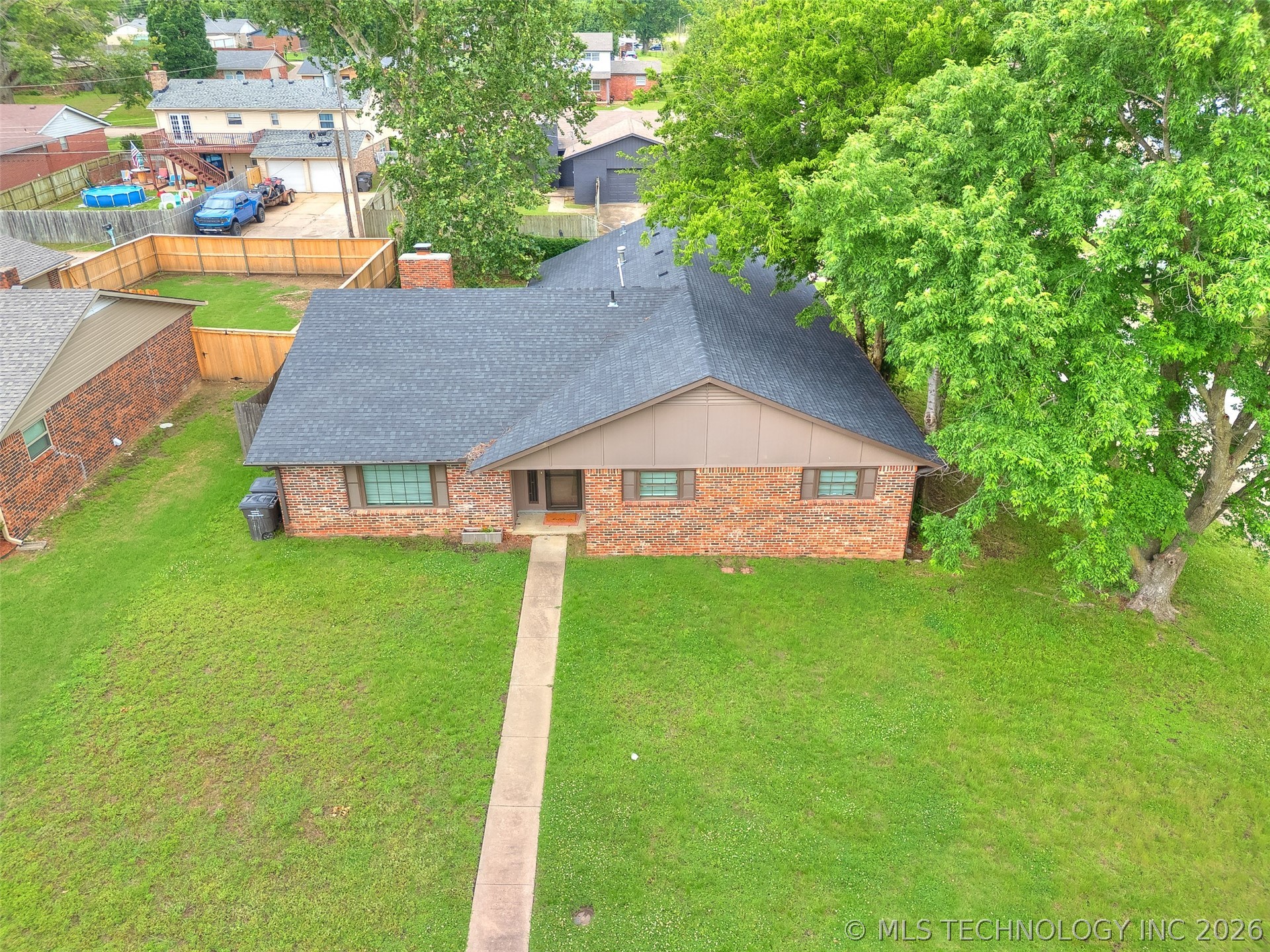 1201 Guinn Lane Property Photo 6