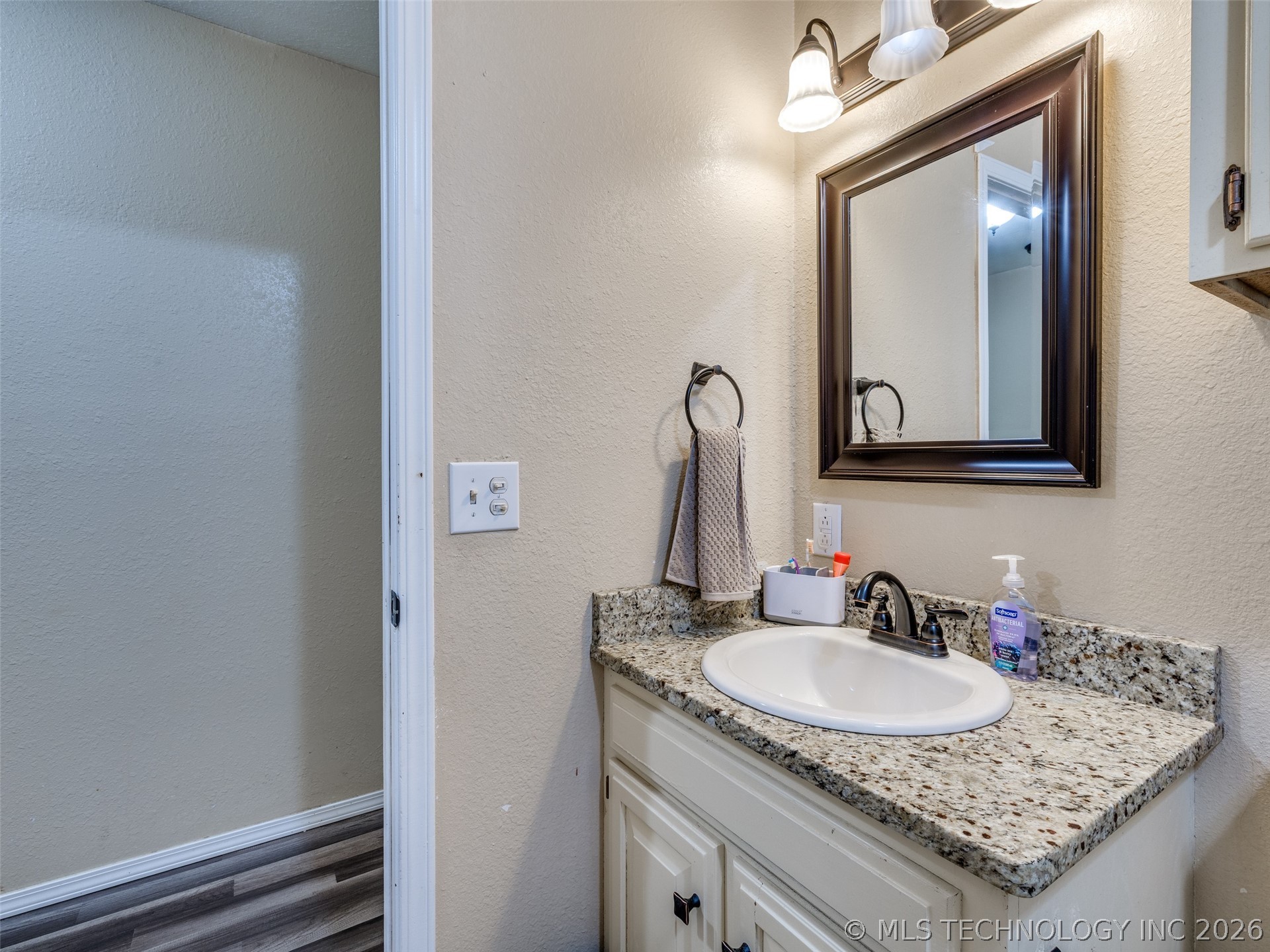 1201 Guinn Lane Property Photo 24