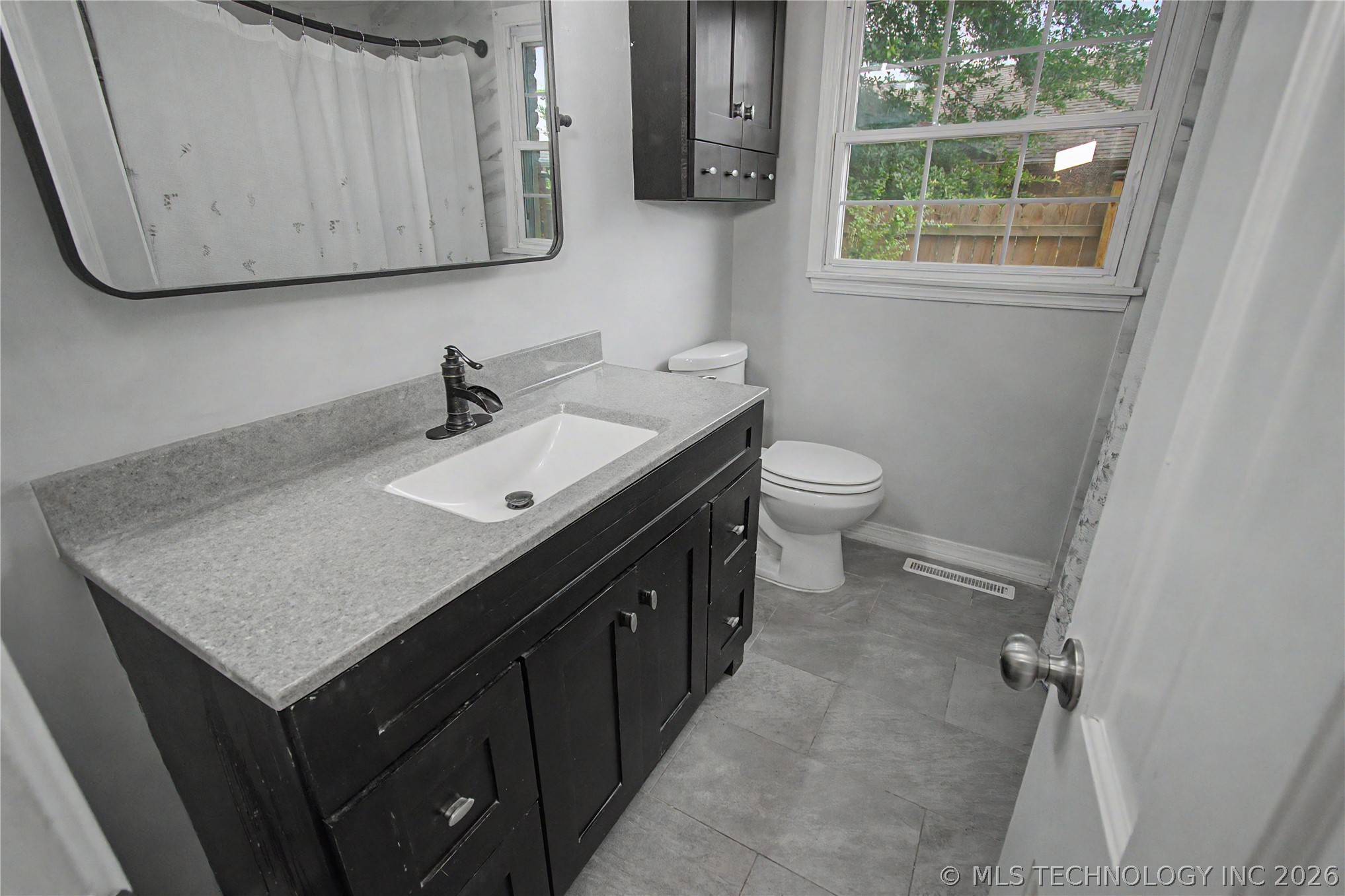 408 Rodman Circle Property Photo 15