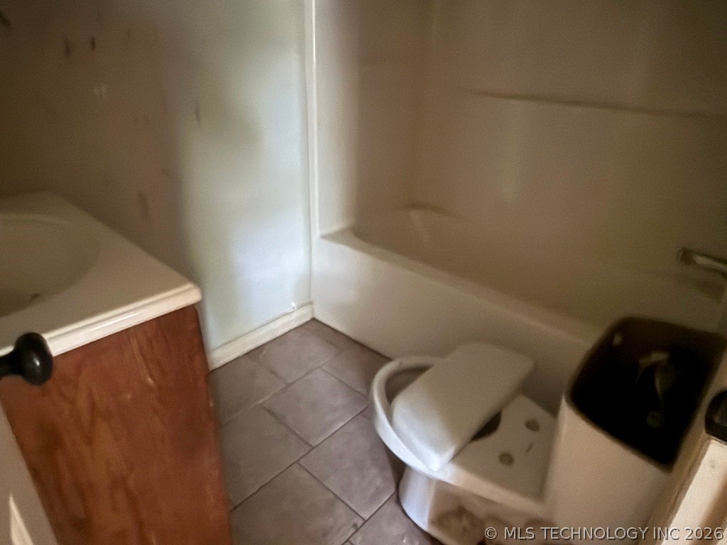 595 Pryor Creek Loop Property Photo 11