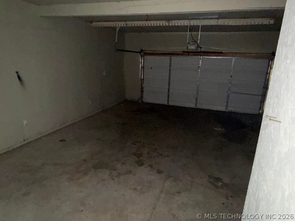 595 Pryor Creek Loop Property Photo 14