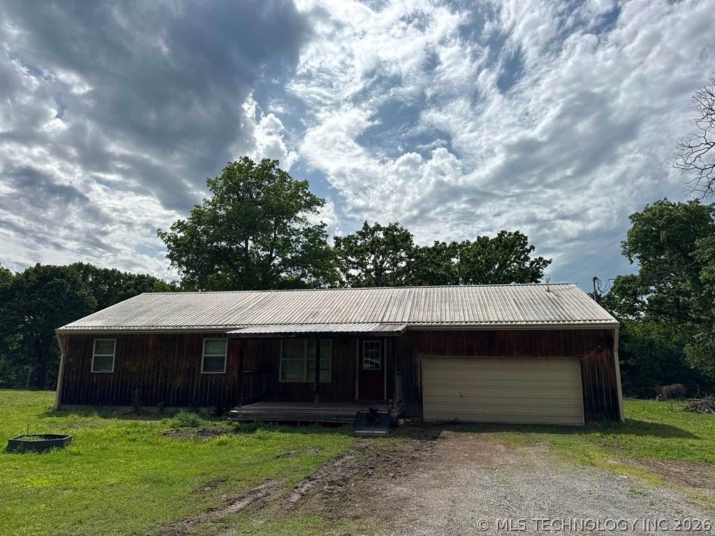 595 Pryor Creek Loop Property Photo 16