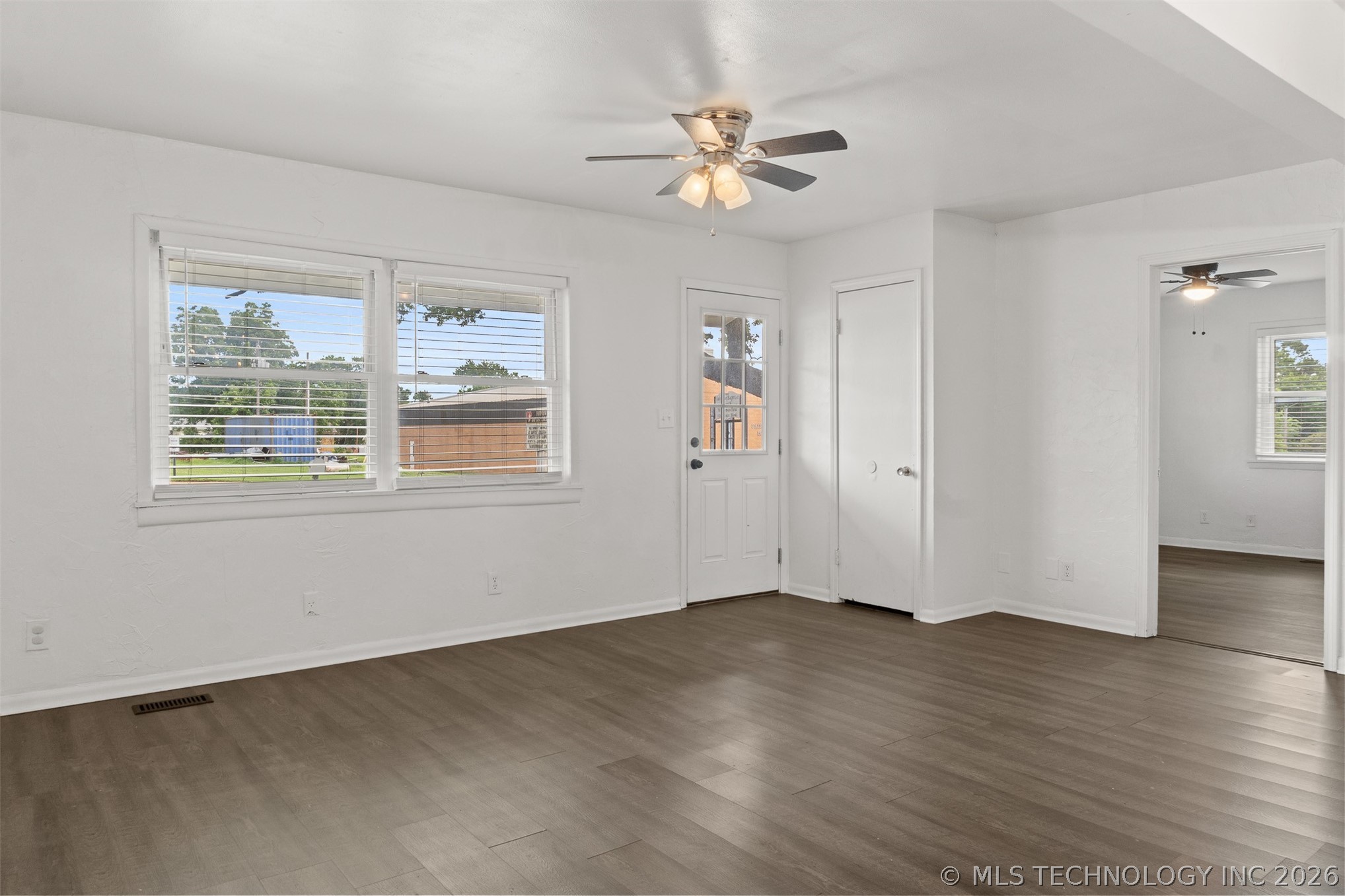1219 W University Property Photo 12