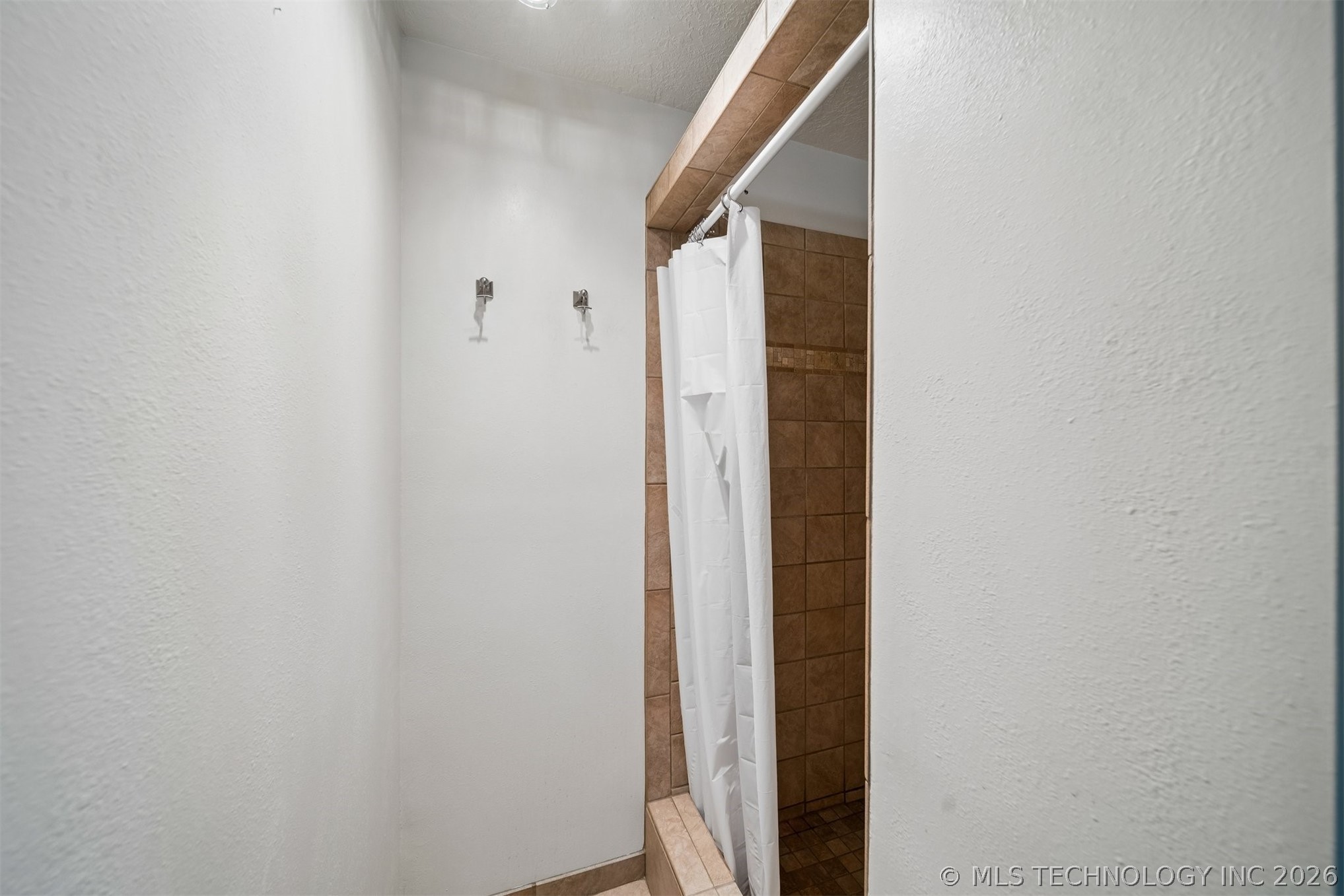 25100 S 610 Property Photo 16