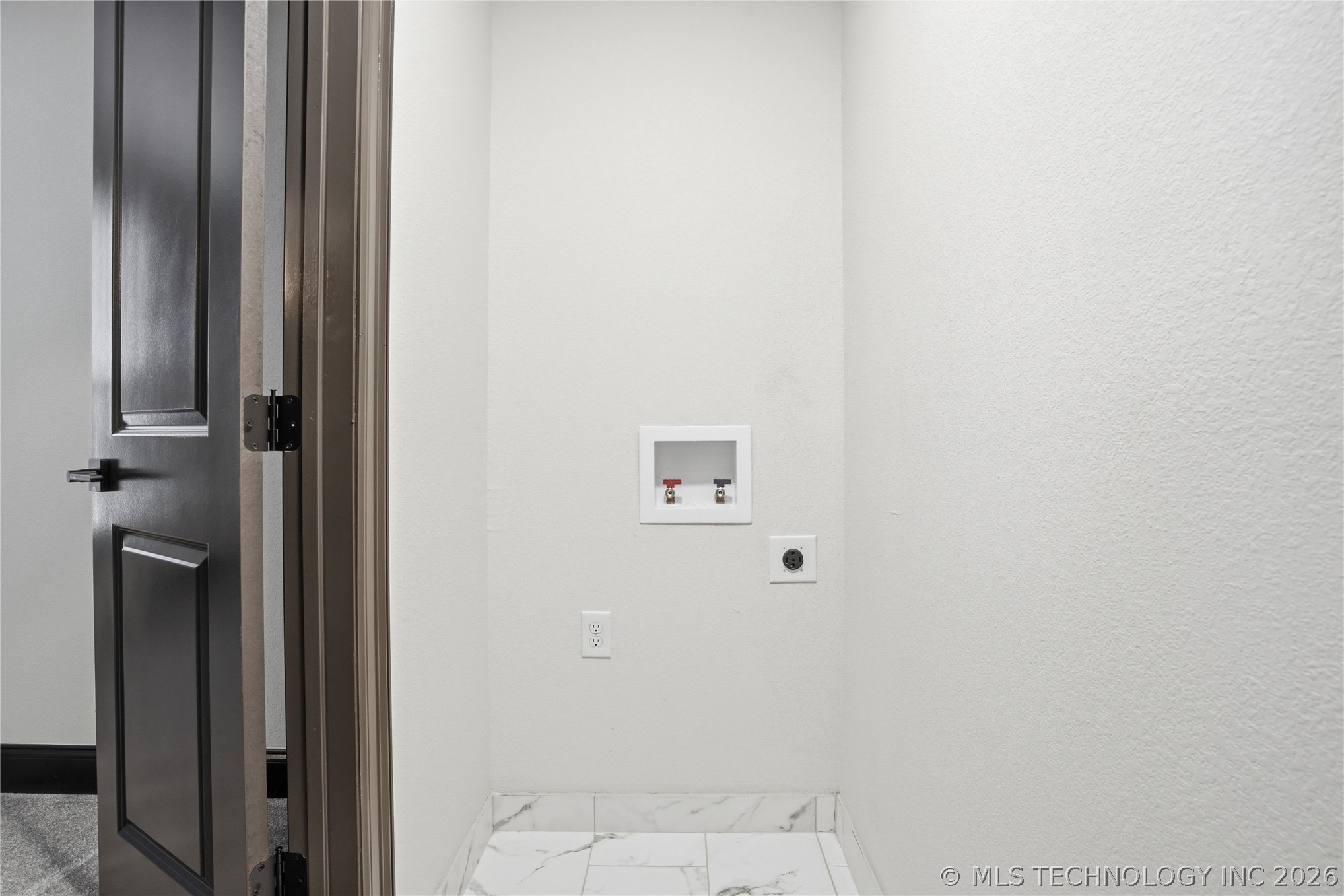 18015 E 95th Street North Property Photo 31