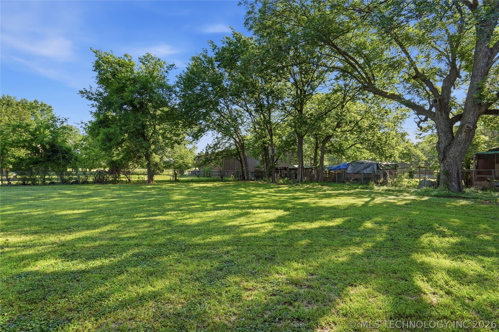 18015 E 95th Street North Property Photo 40
