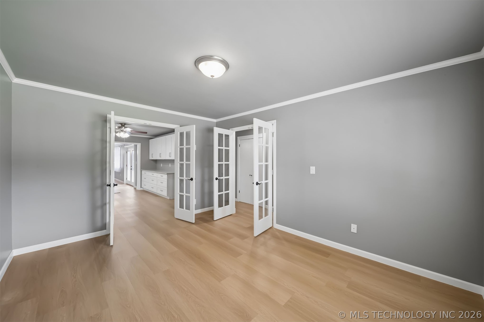 1863 E 57th Place Property Photo 17