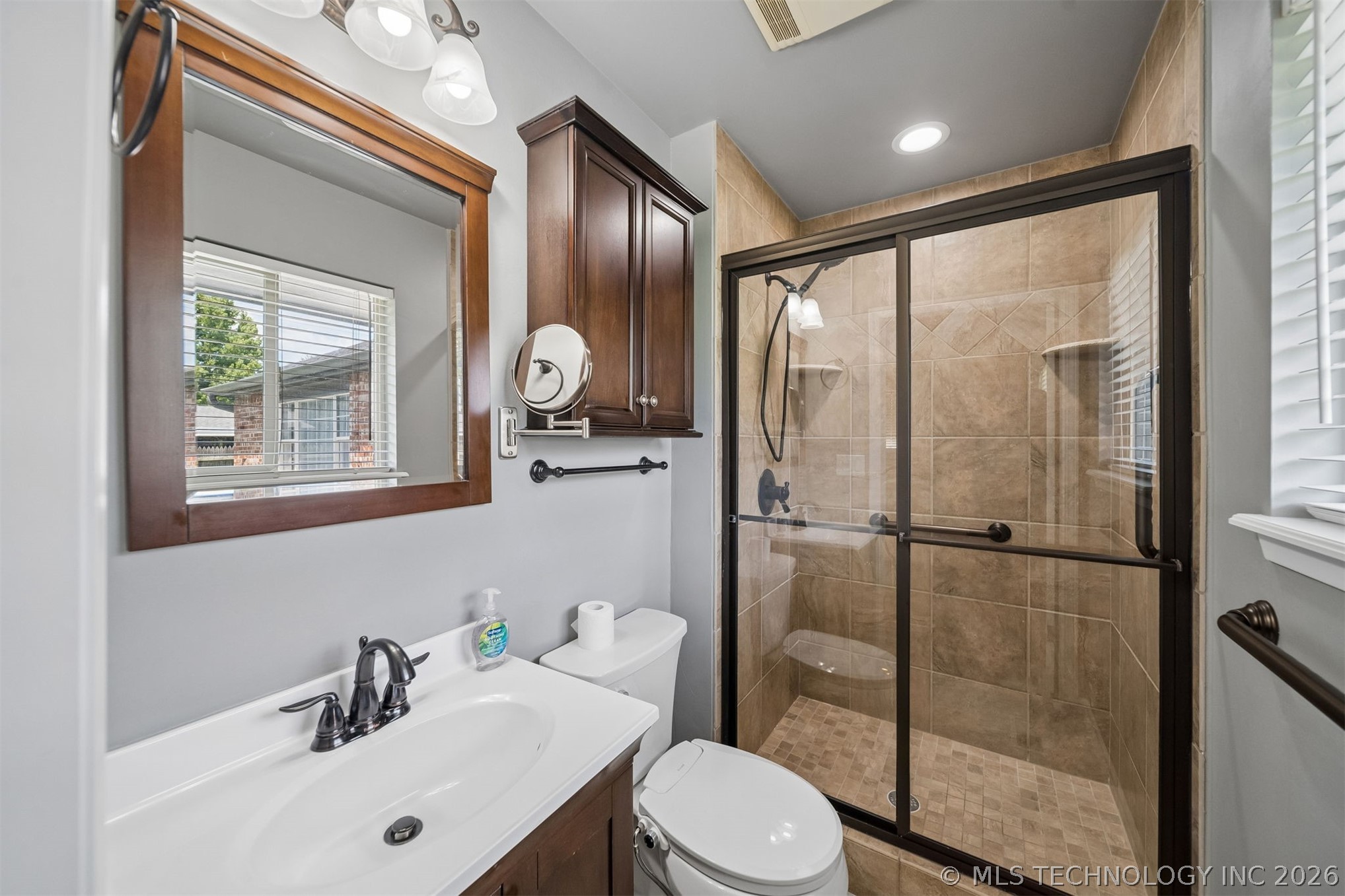 1863 E 57th Place Property Photo 21