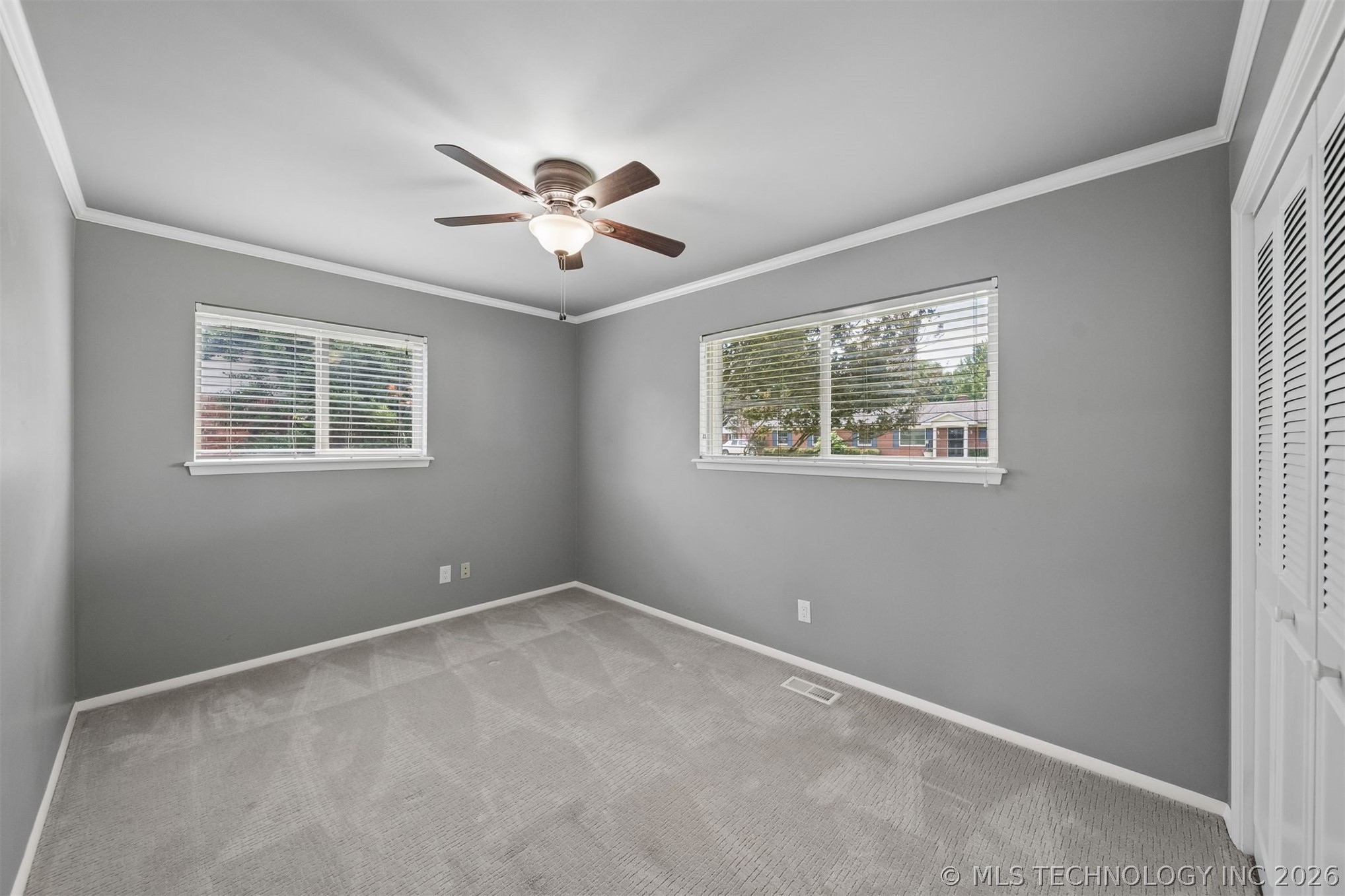 1863 E 57th Place Property Photo 22