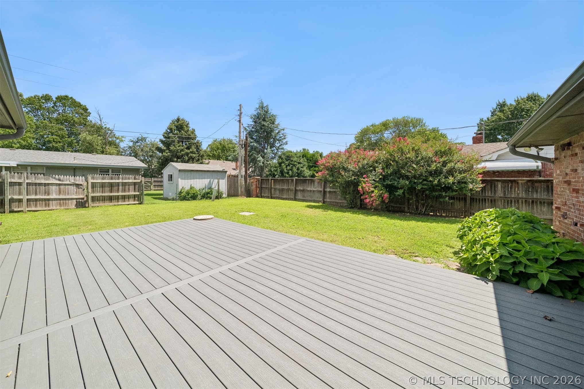 1863 E 57th Place Property Photo 25