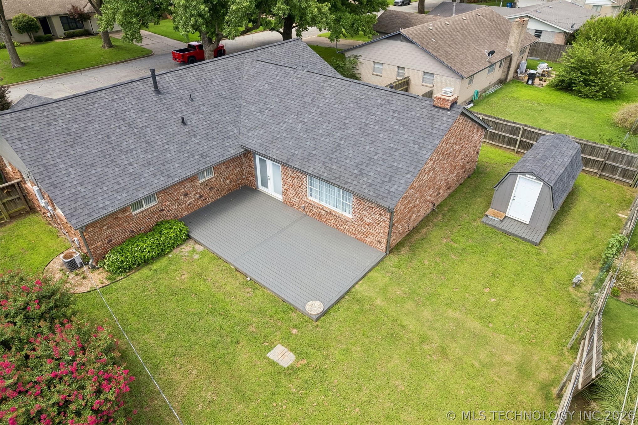 1863 E 57th Place Property Photo 27