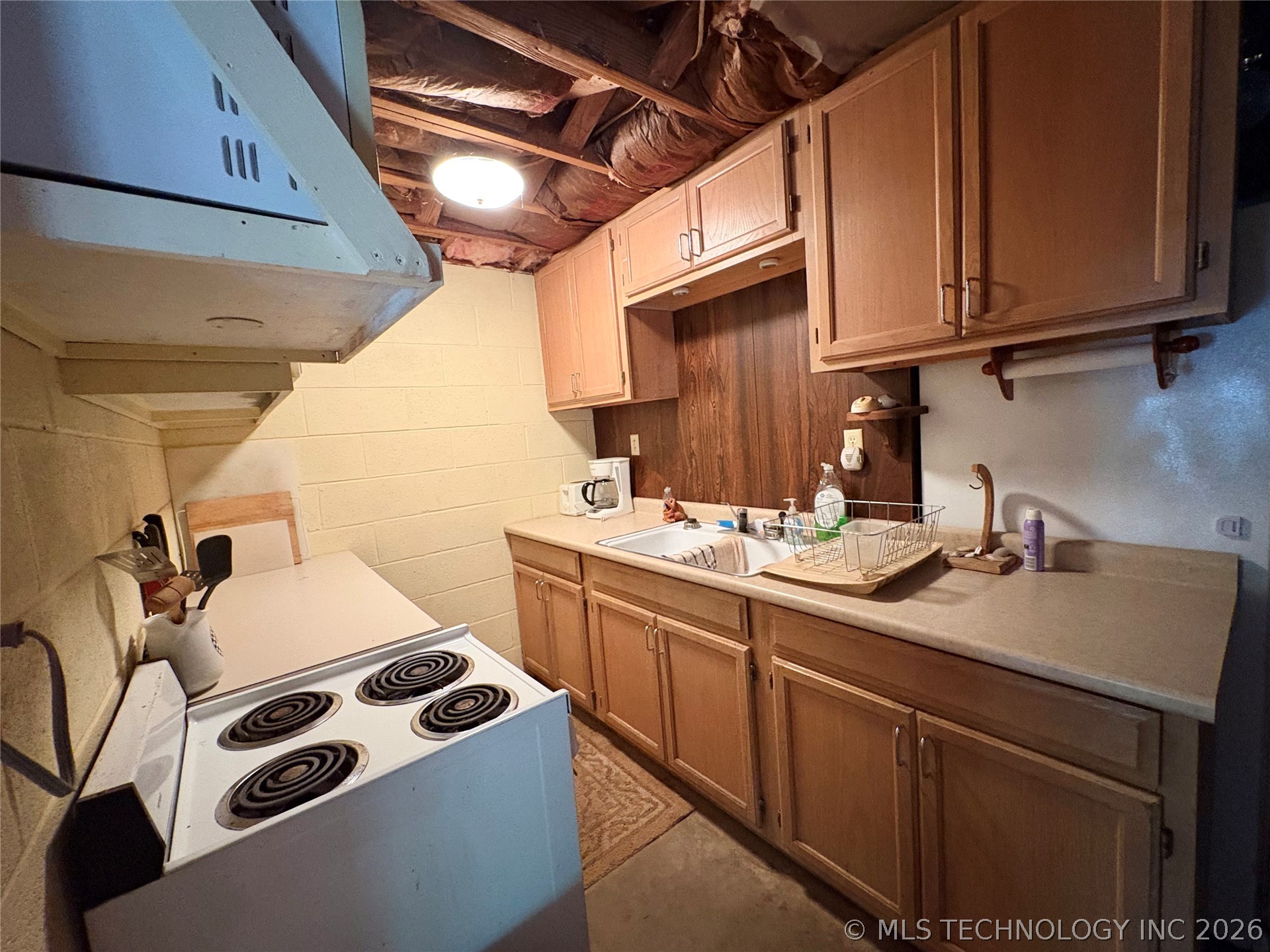 275 N Bk 1500 Road Property Photo 8