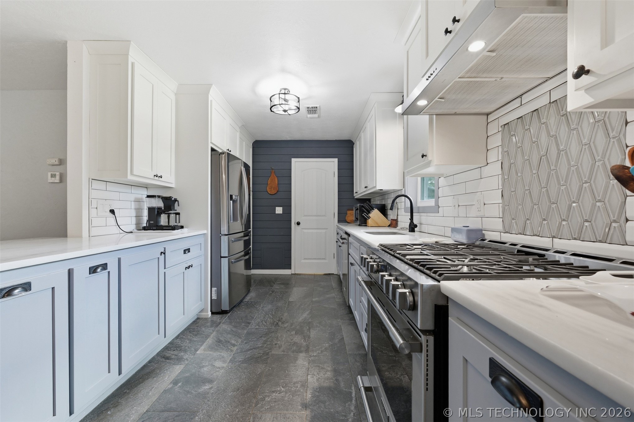 1294 Howell Property Photo 5