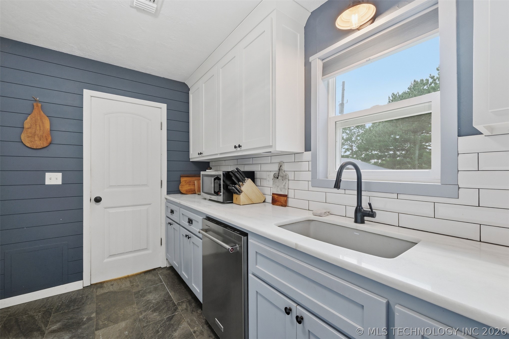 1294 Howell Property Photo 6