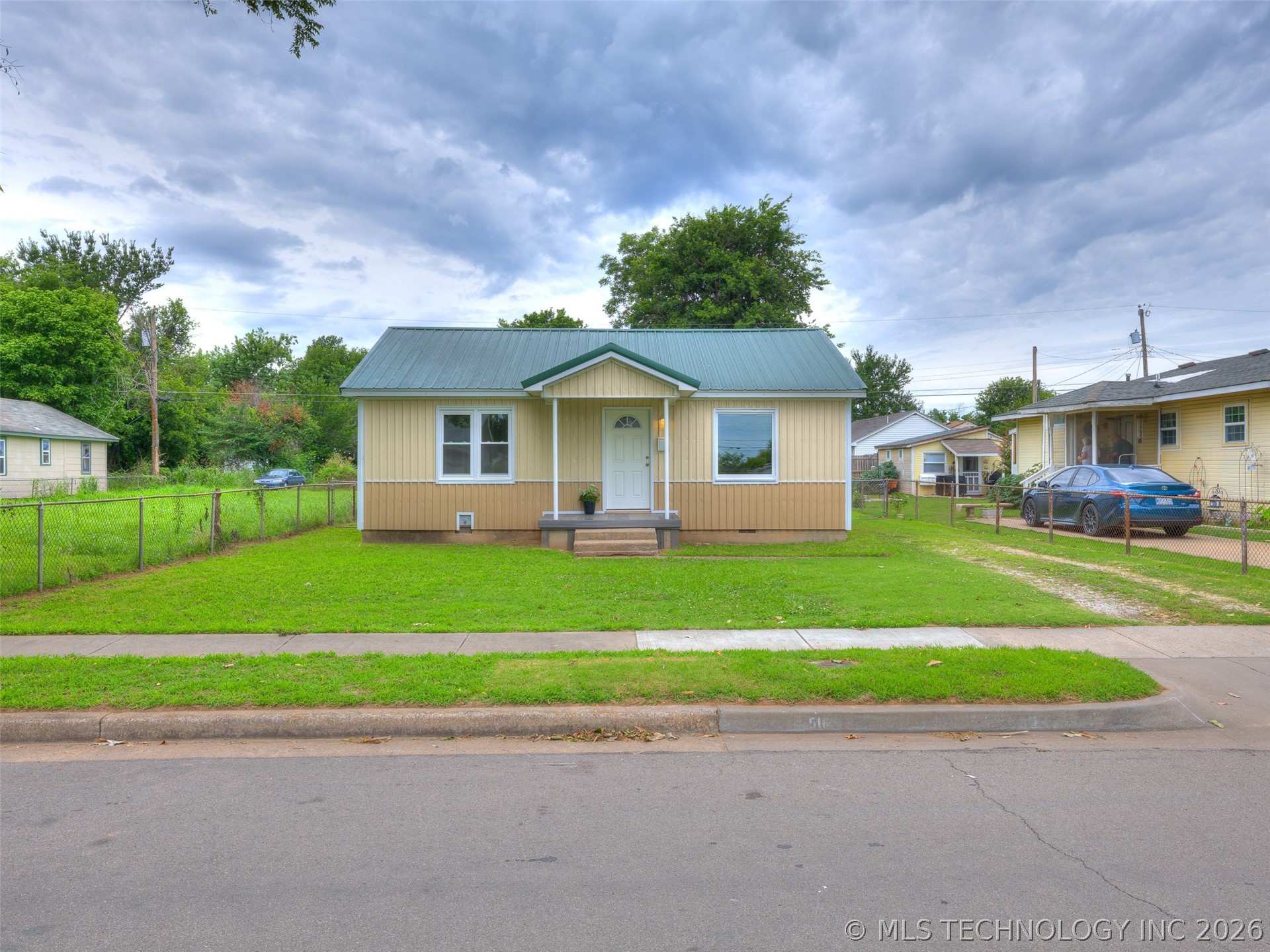 516 S 45th West Avenue Property Photo 1