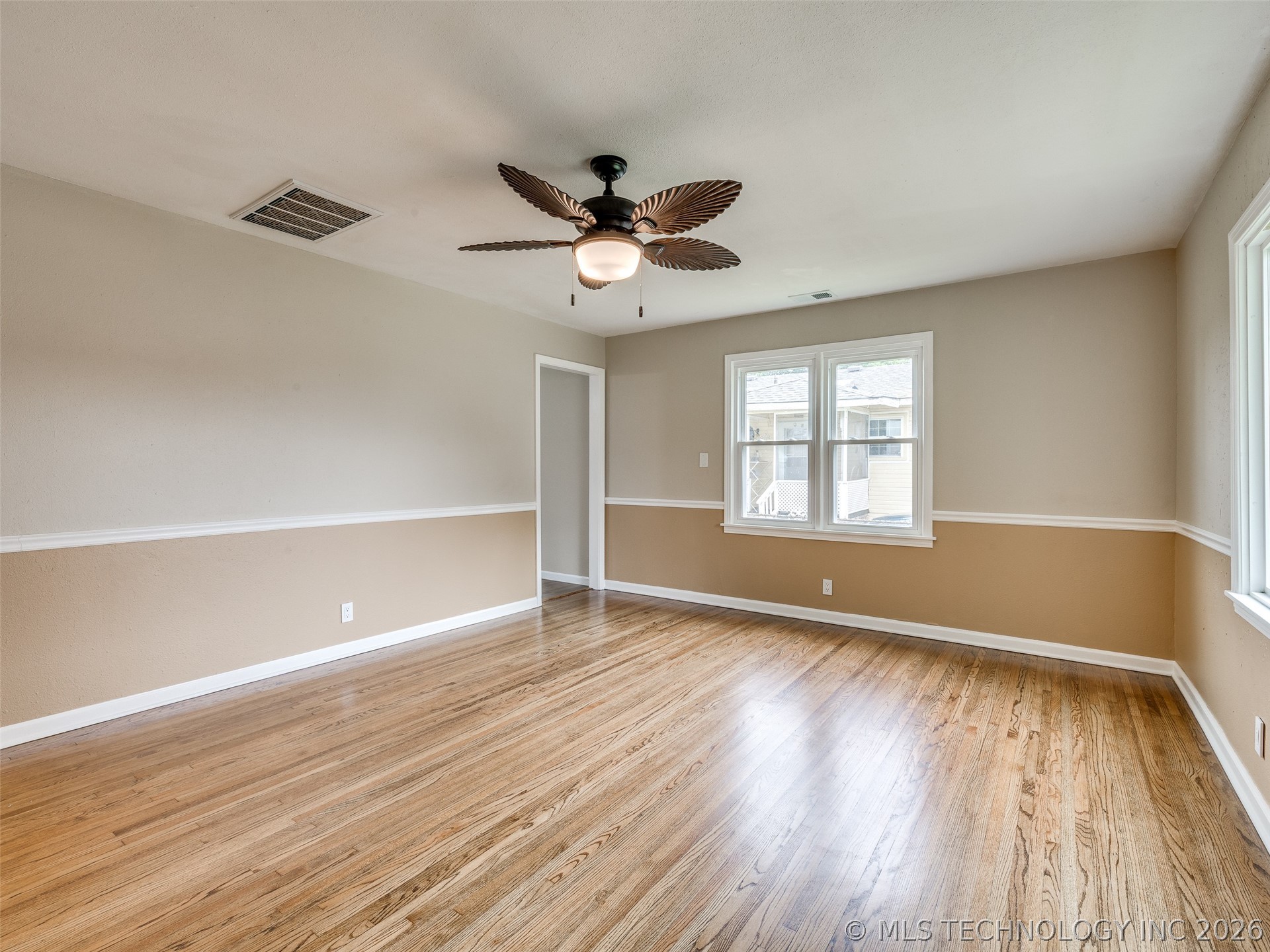 516 S 45th West Avenue Property Photo 5