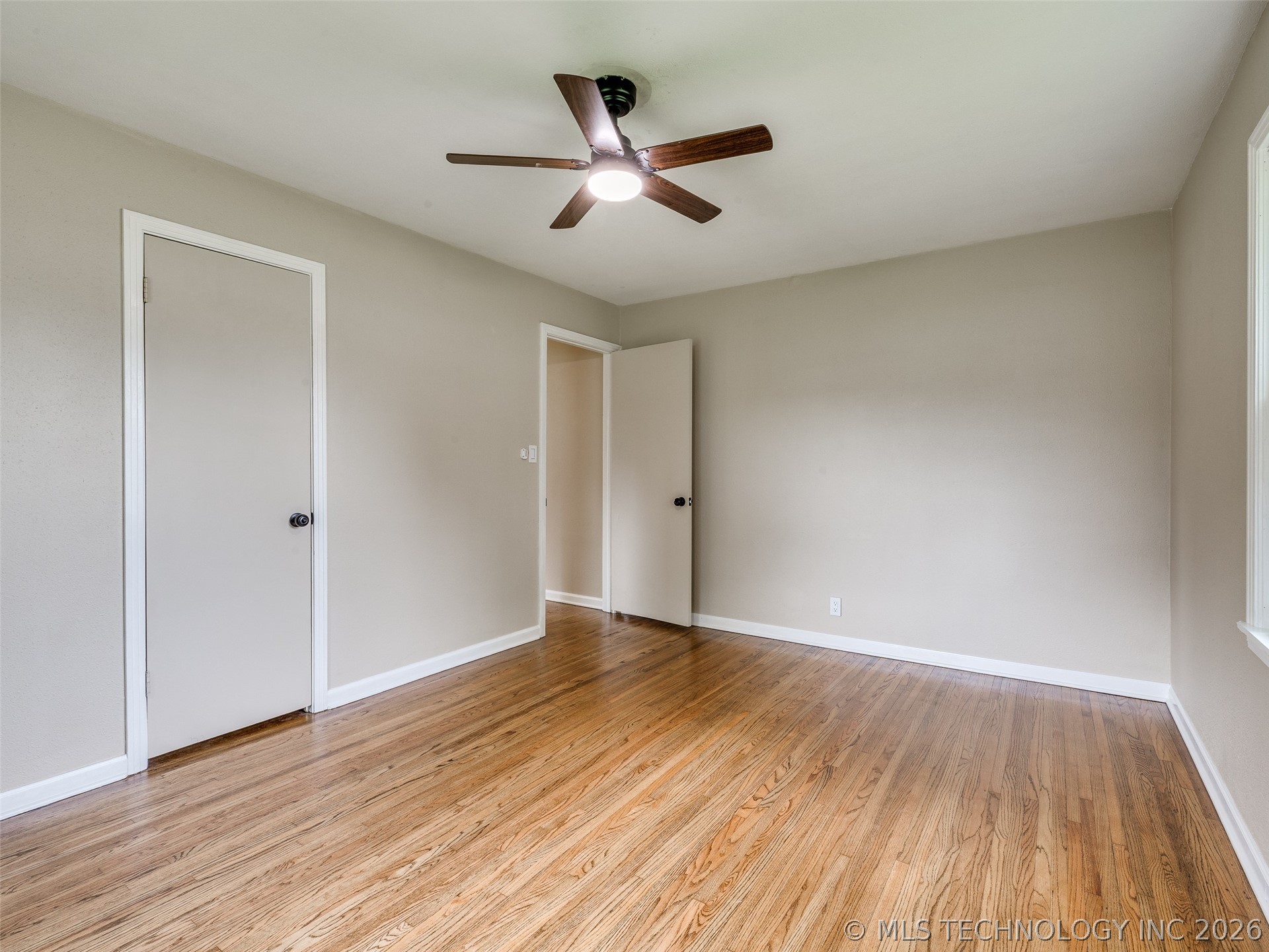 516 S 45th West Avenue Property Photo 12