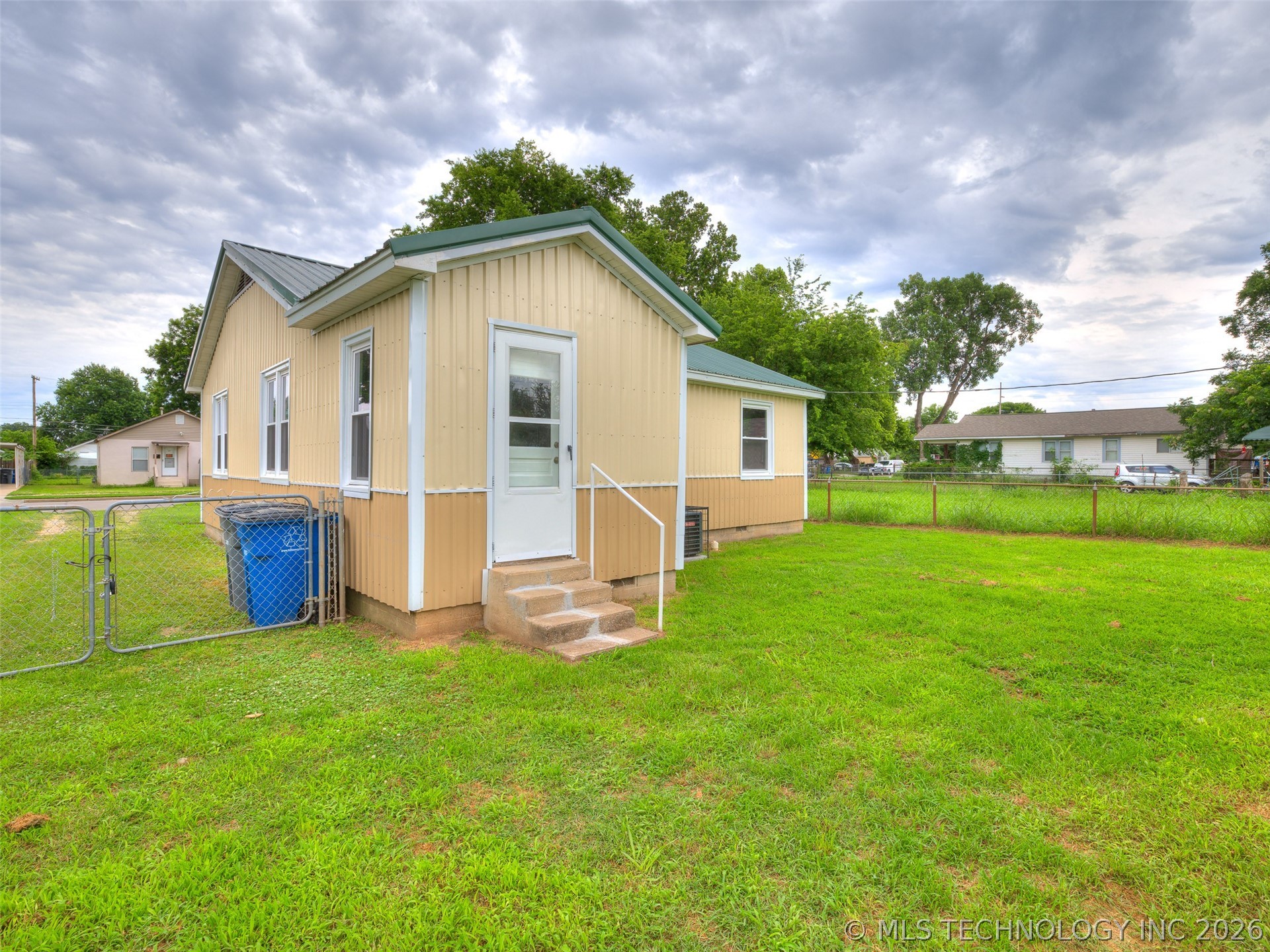 516 S 45th West Avenue Property Photo 15